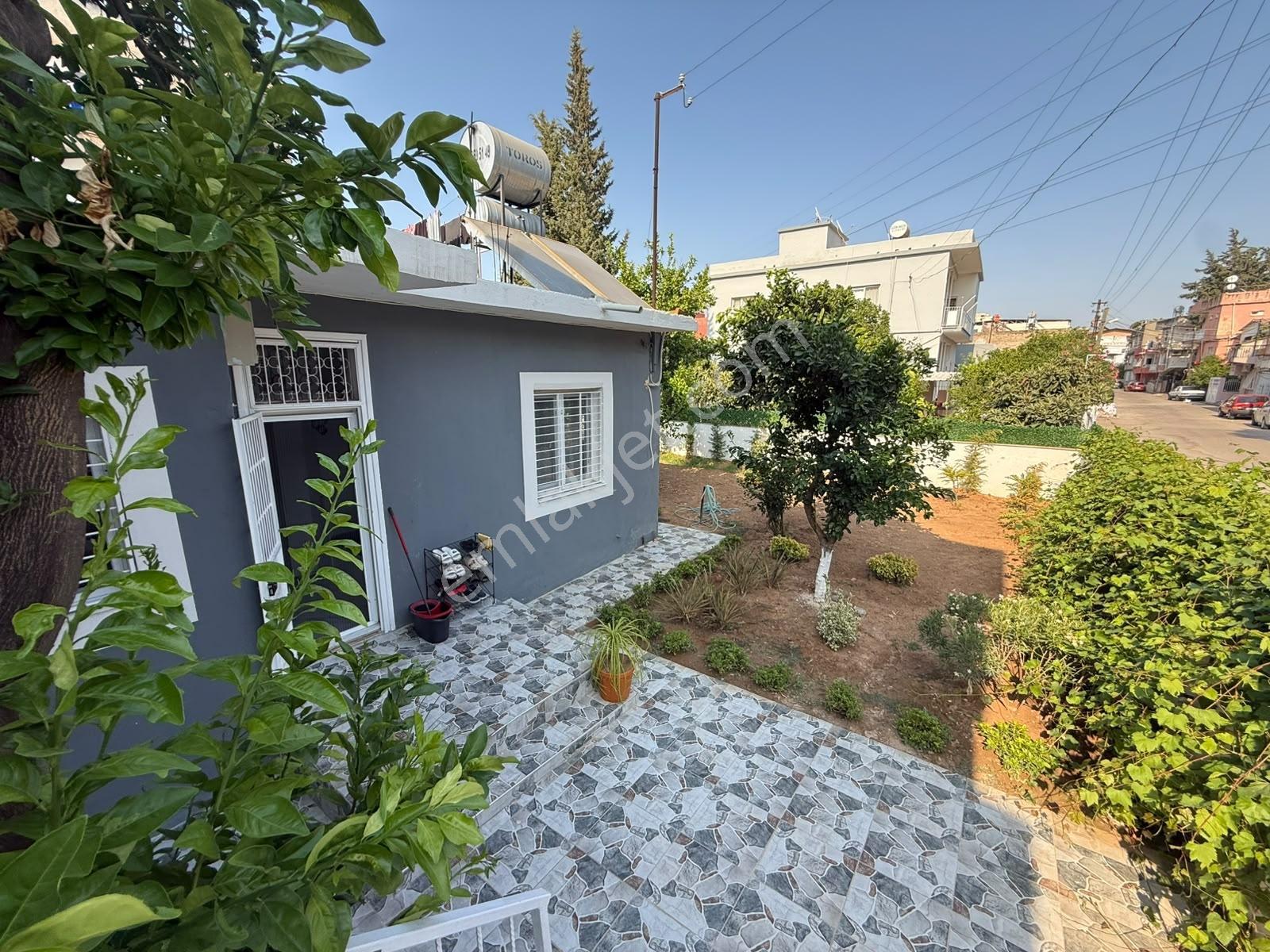 İbo Osman'da 210 M2/arsa İçerisinde/2+1/k.mutfak/geniş Bahçeli ! — fotoğraf 22