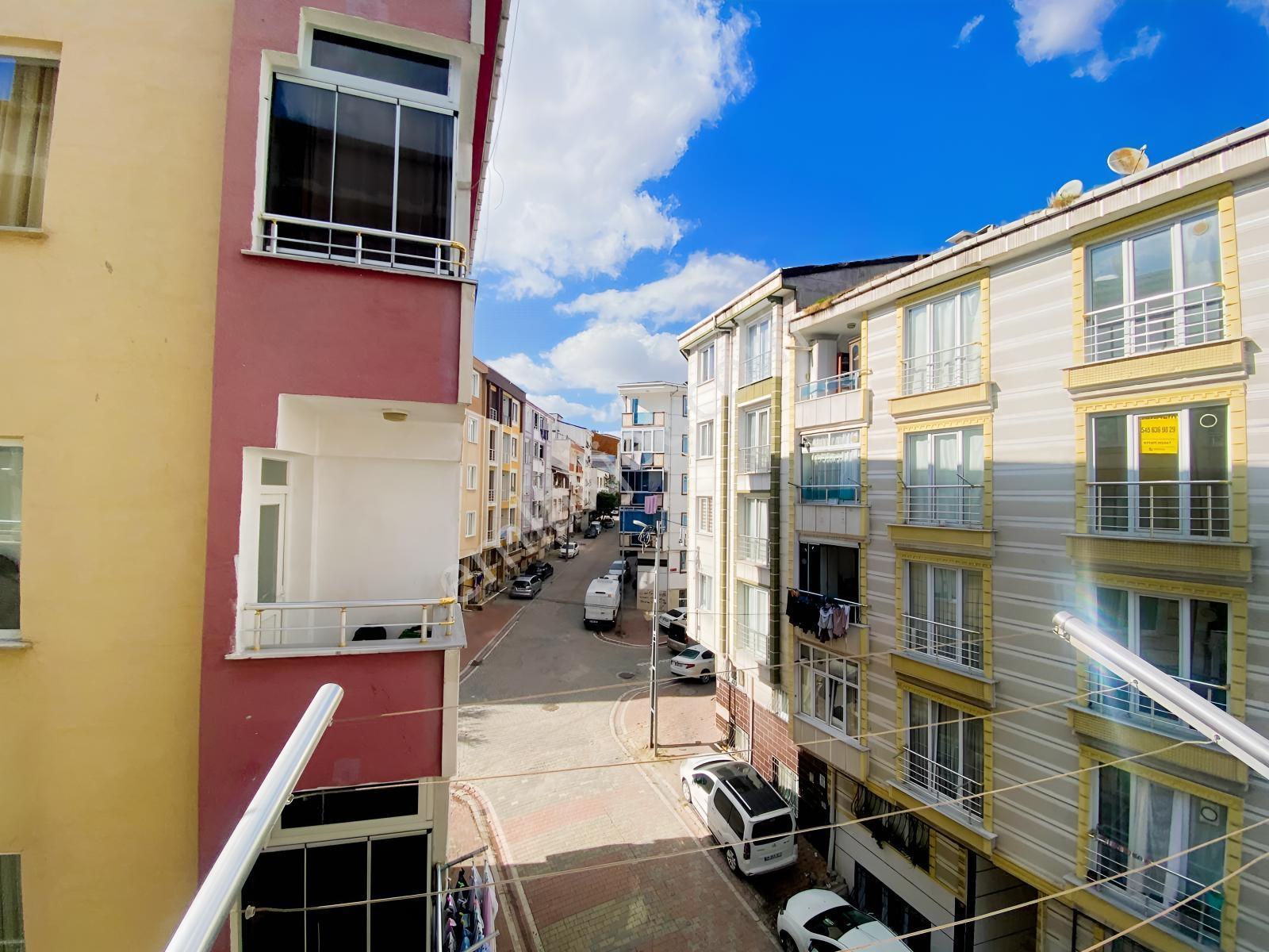 Sultaniyenin Gözdesi E5 Dibi 3+1, 3 Balkonlu Karanlıksız Daire — fotoğraf 4