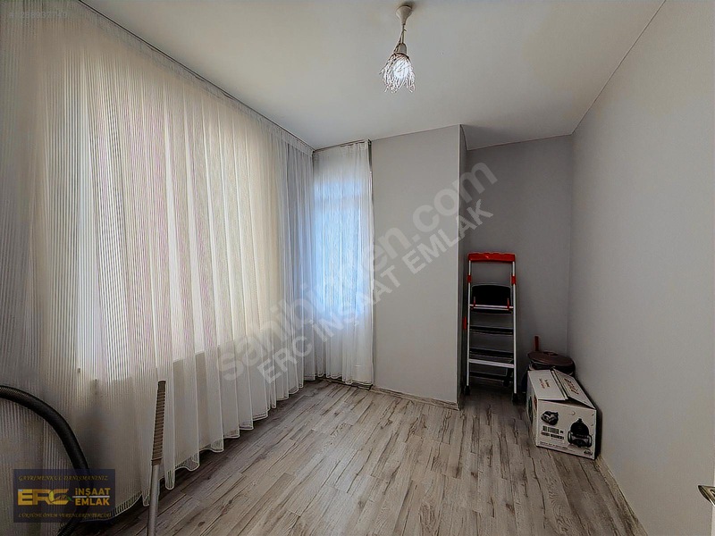Çarşı Şelale Park Civarında Eşyalı Satılık 2+0 Satılık Daire — fotoğraf 13