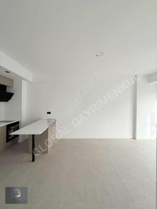Alipaşa Avmler Mevki1+1 İskanlı Arakat Güney Cephe Sıfır Daire — fotoğraf 15