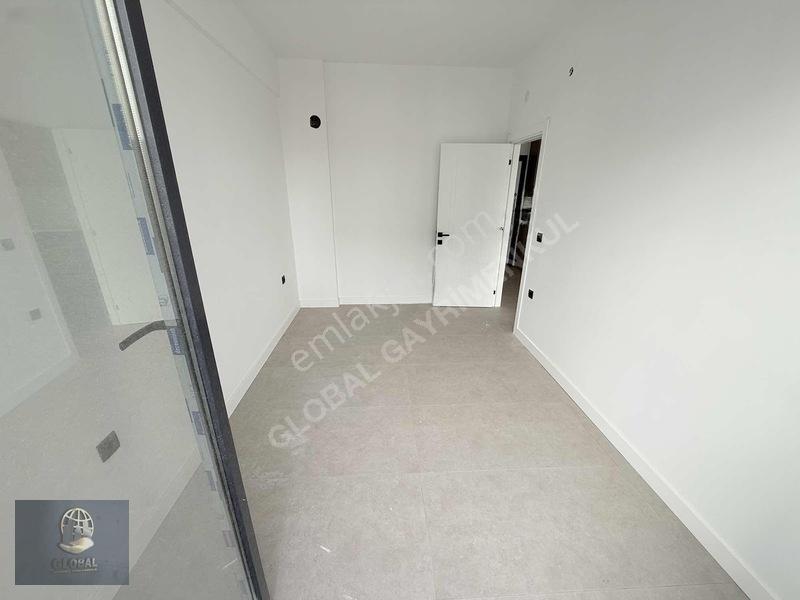 Alipaşa Avmler Mevki1+1 İskanlı Arakat Güney Cephe Sıfır Daire — fotoğraf 19