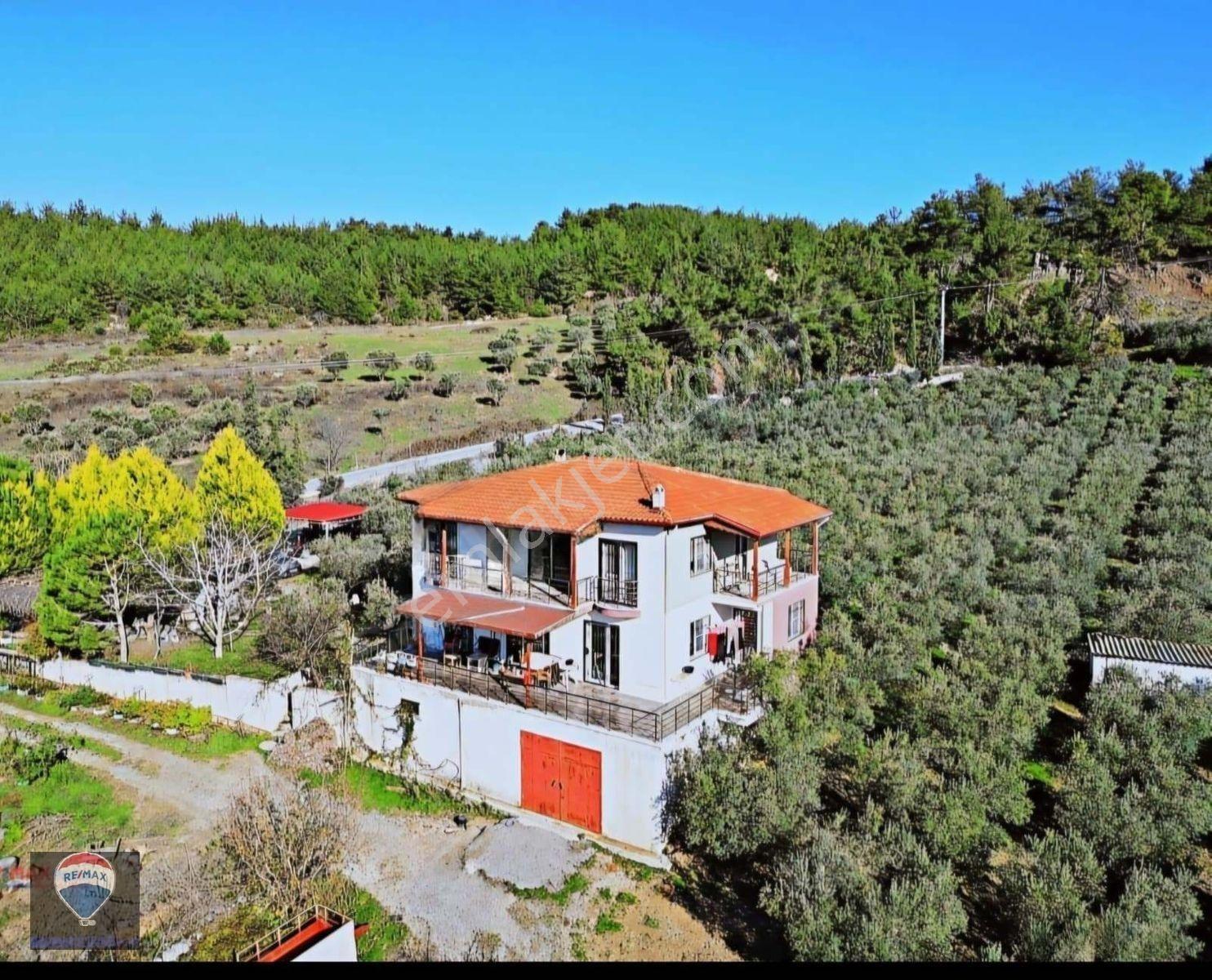Kuşadası Yaylaköy De 40 Dönüm Satılık Arazı Deniz Manzaralı Dubleks 4+1 İki Parsel Tek Tapu — fotoğraf 15
