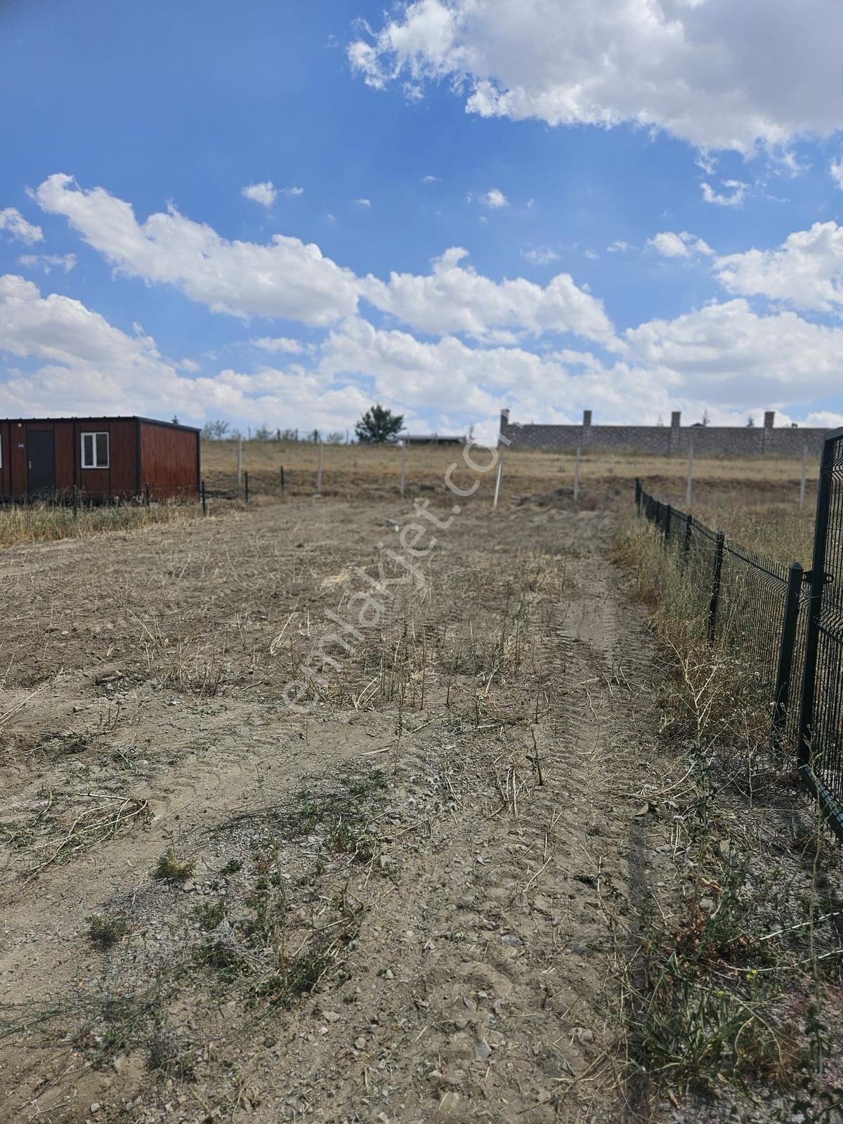 Gölbaşı Oğulbeyde İmarlı 300 M2 Tapulu Bahçeler — fotoğraf 4