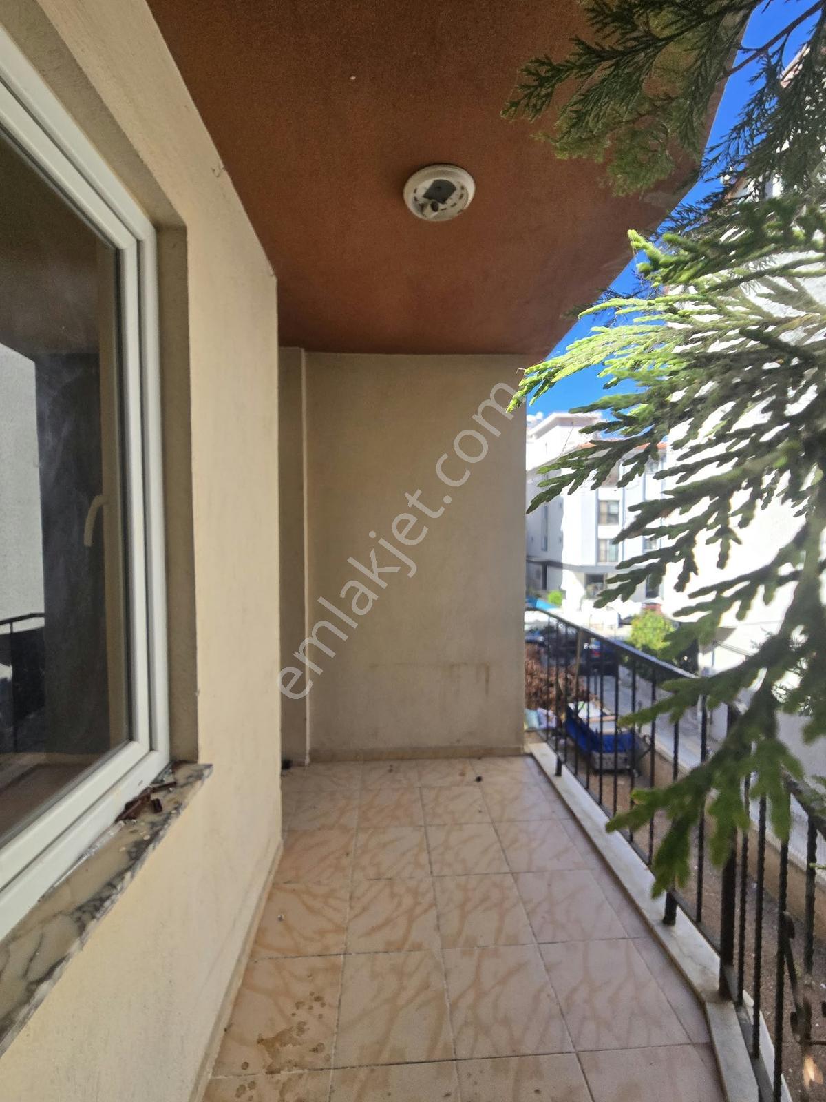 Kuşadası Merkez Cumhuriyet M. 2+1 Satılık Daire — fotoğraf 10