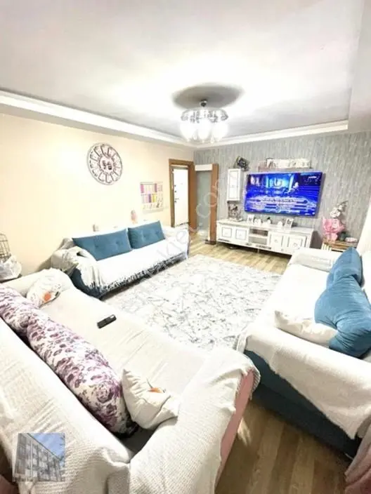 Satılık Tek Daire Üzeri Krediye Uygun 3+1 Bahçe Katı(sevim İnş) — fotoğraf 3