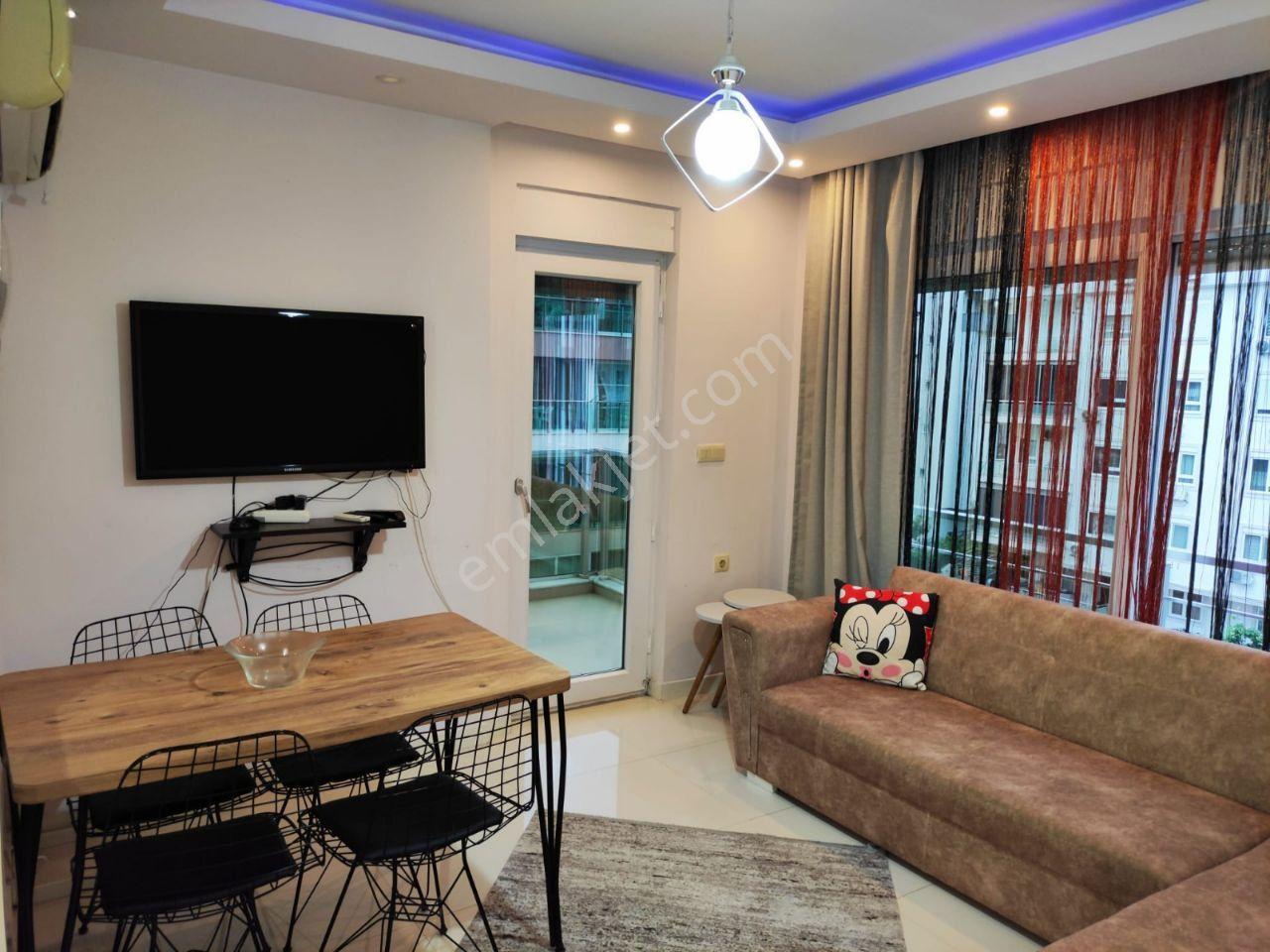 Konyaaltı Liman’ın Kalbinde Havuzlu Sitede Full Eşyalı 1+1 Denize Sadece 600 Metre! — fotoğraf 2