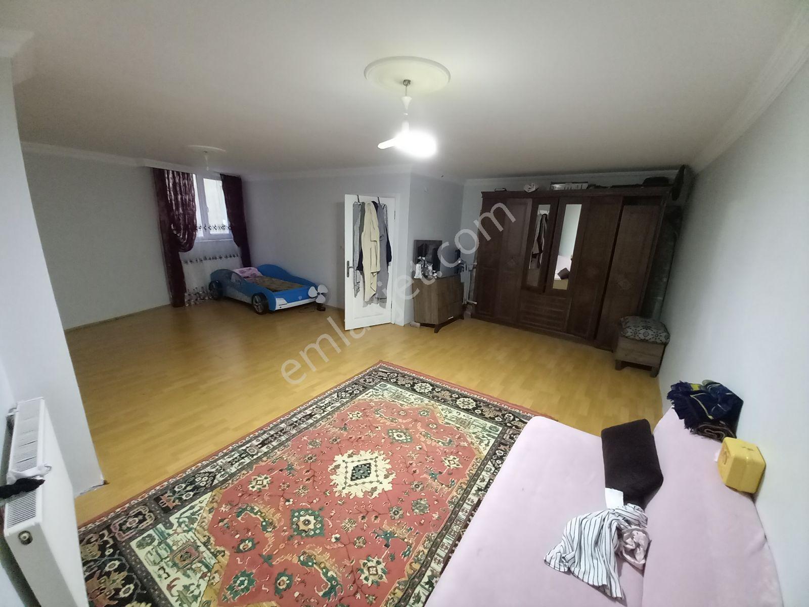 Eyüp Yeşilpınar Mah 5+2 Ters Dubleks 13yıllık Bina Satılık Daire — fotoğraf 17