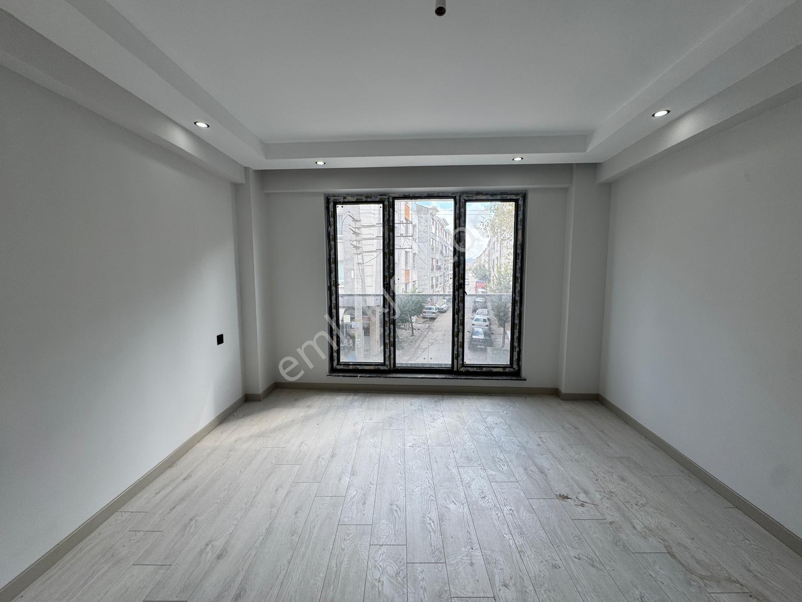 Rba Dan Kumlubel Mh Esenli Caddesi Üzerinde Satılık Daire — fotoğraf 7