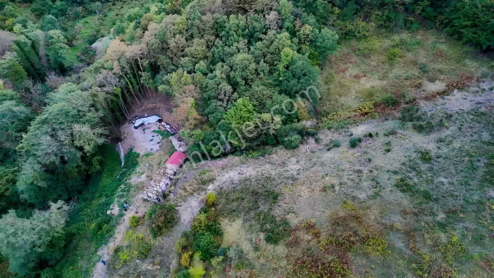 Kadastrol Yolu Açık Olan Arsa — fotoğraf 11
