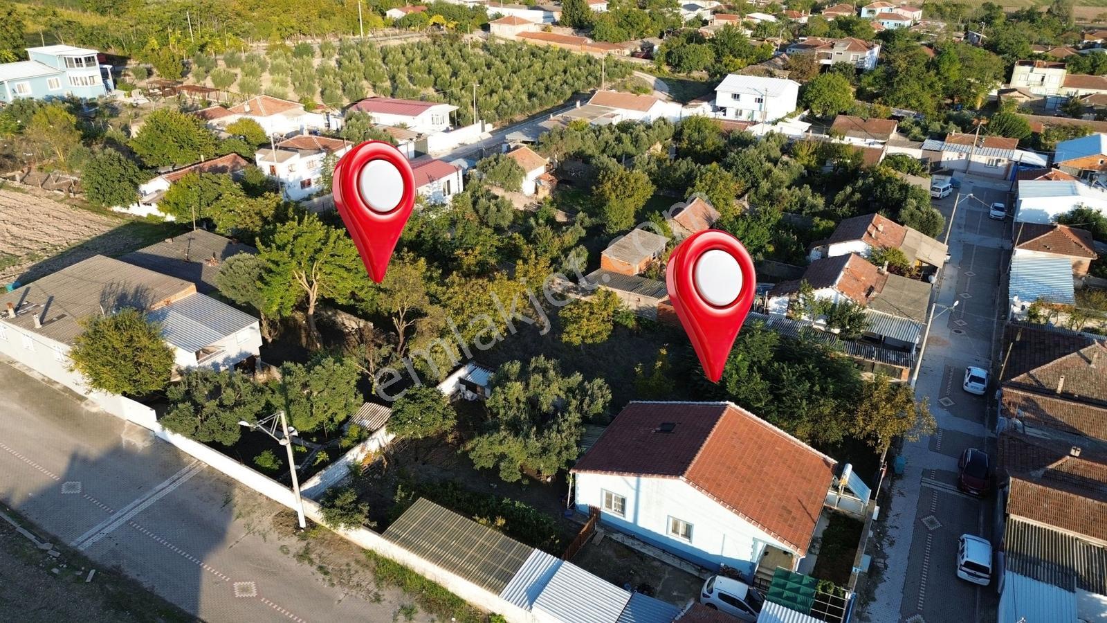 Sevinç'ten Doğalgaz-elk-su Kapıda 3 Kat İmar Köy İçi 545 M² Arsa — fotoğraf 10