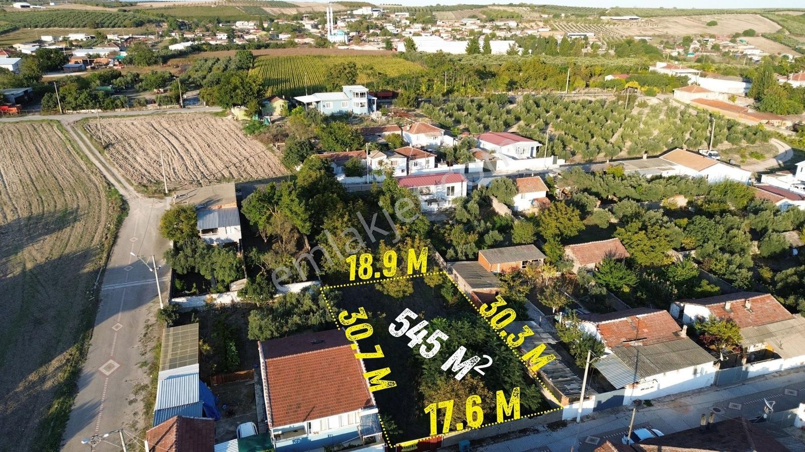 Sevinç'ten Doğalgaz-elk-su Kapıda 3 Kat İmar Köy İçi 545 M² Arsa — fotoğraf 11