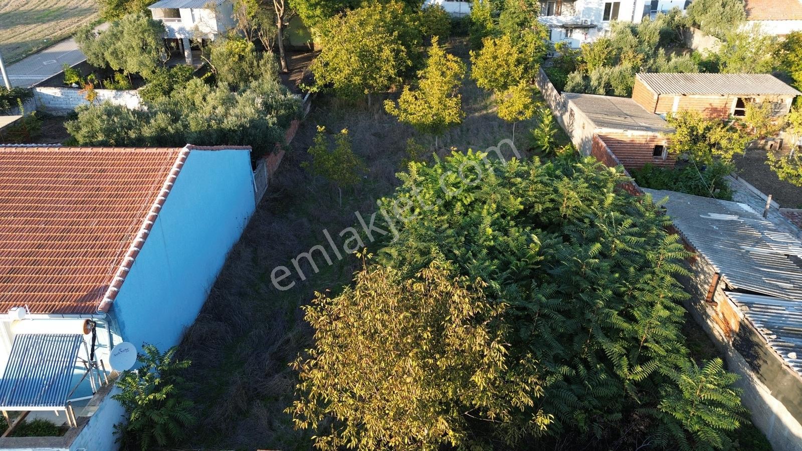 Sevinç'ten Doğalgaz-elk-su Kapıda 3 Kat İmar Köy İçi 545 M² Arsa — fotoğraf 23