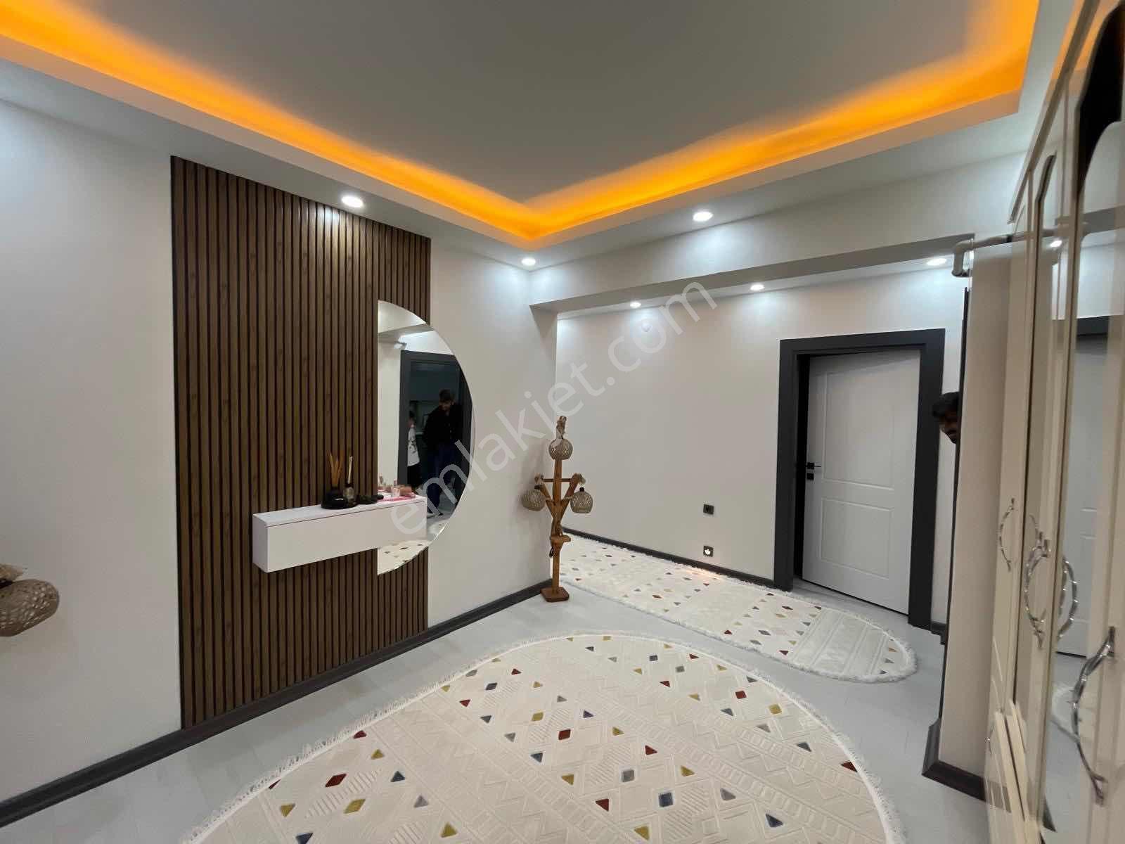 Yenişehir'de Sıfır 3+1 Güney Cephe 1.sınıf Yapılı Full Dolaplı — fotoğraf 2