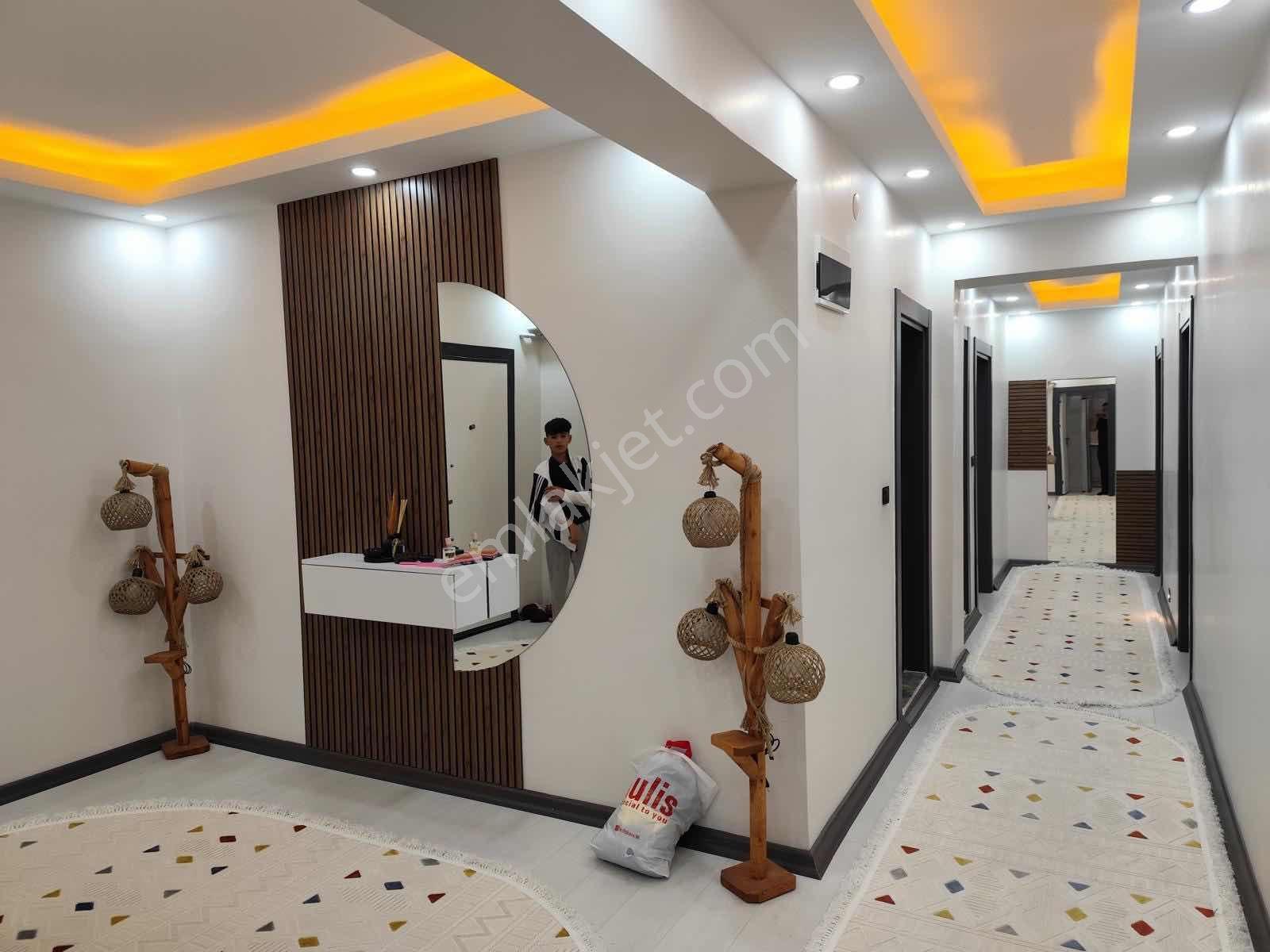 Yenişehir'de Sıfır 3+1 Güney Cephe 1.sınıf Yapılı Full Dolaplı — fotoğraf 3