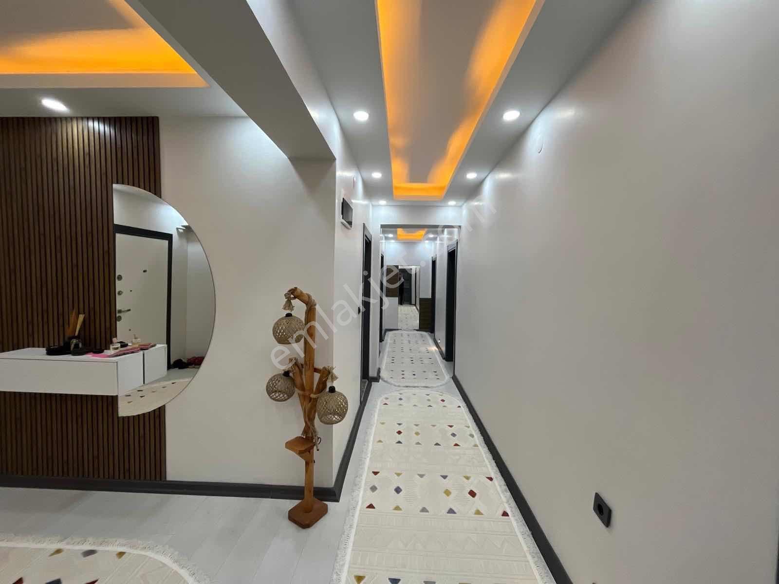 Yenişehir'de Sıfır 3+1 Güney Cephe 1.sınıf Yapılı Full Dolaplı — fotoğraf 4