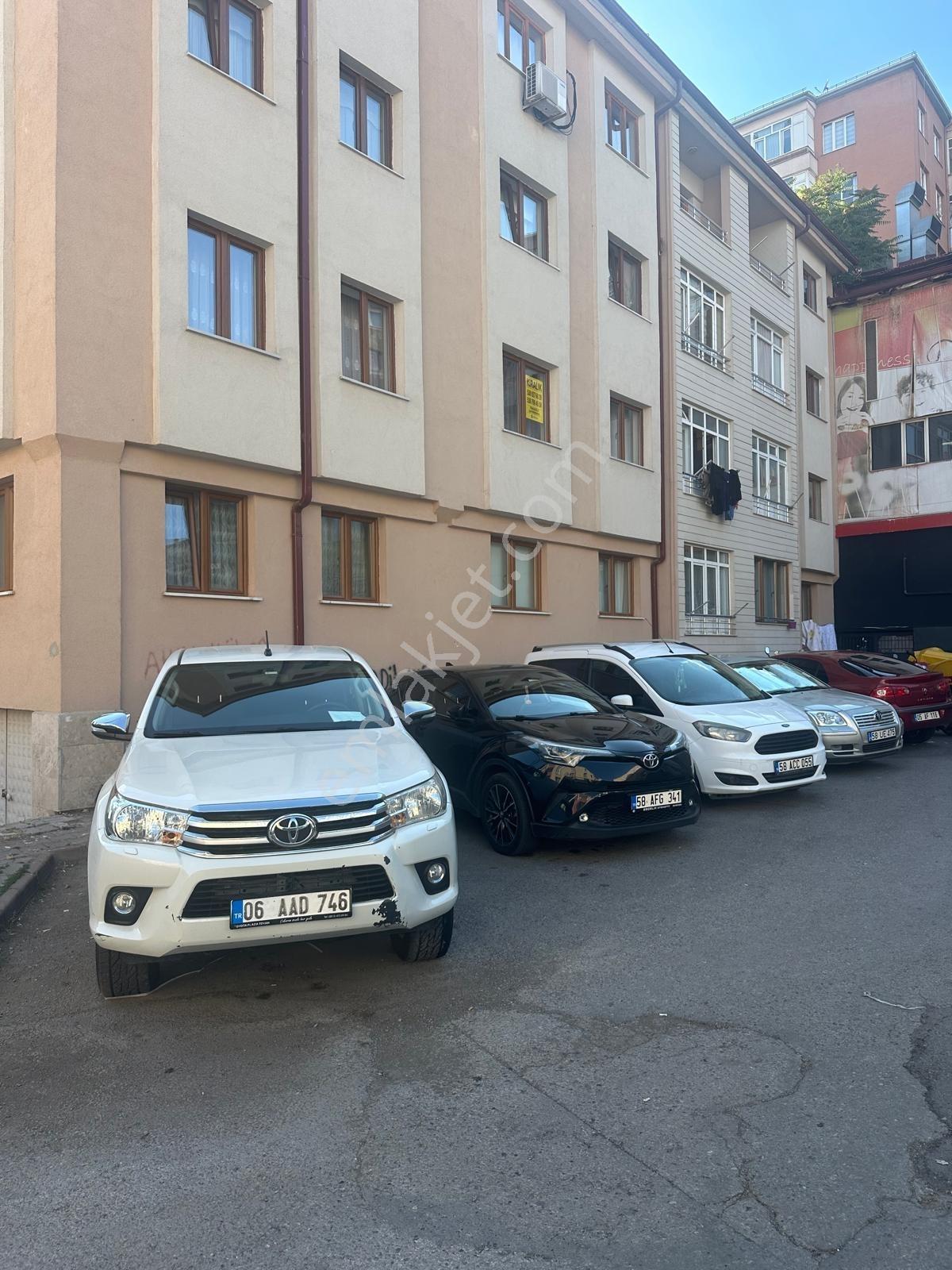 Yörükoğlu Gayrimenkulden İstasyon Cad. Satılık 3+1 Daire — fotoğraf 3