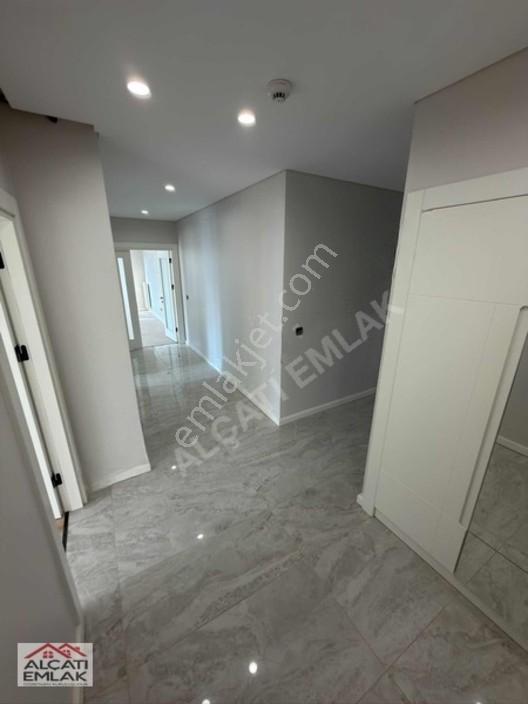Meydan Başakşehir Yüksek Kat Satılık Daire