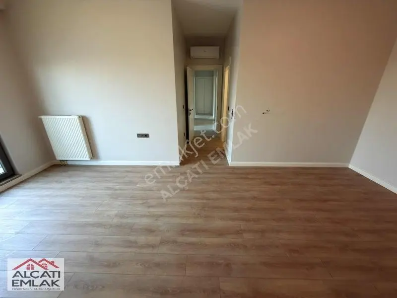 Meydan Başakşehir Yüksek Kat Satılık Daire — fotoğraf 6