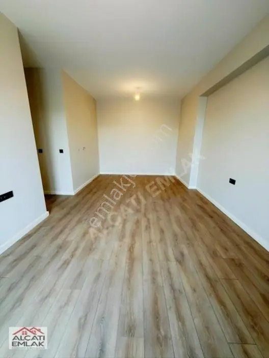 Meydan Başakşehir Yüksek Kat Satılık Daire — fotoğraf 8