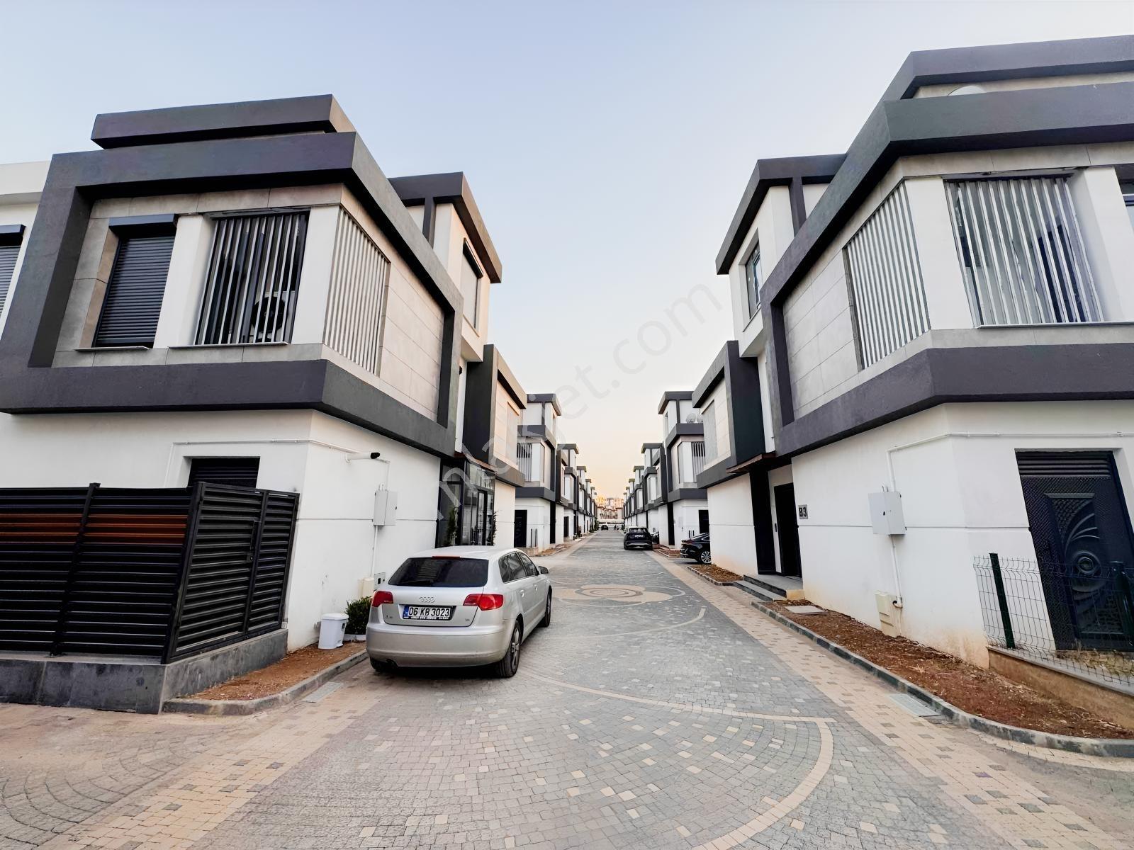 Nurçay Hanedan Villalarında 525 M² 6+1 Satılık Tripleks — fotoğraf 30
