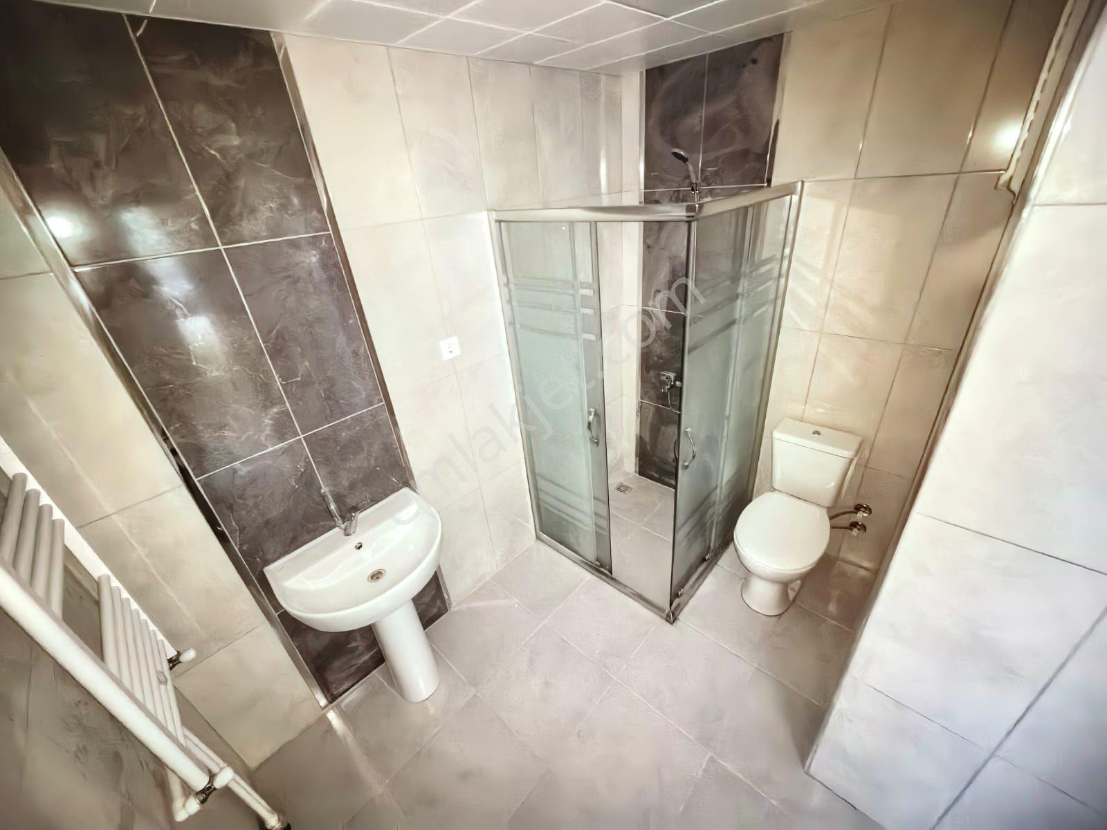 Toprak Emlaktan Ank Keçiören Baglarbaşı Mah De 3+1 120 M2 Manzaralı Daire — fotoğraf 8
