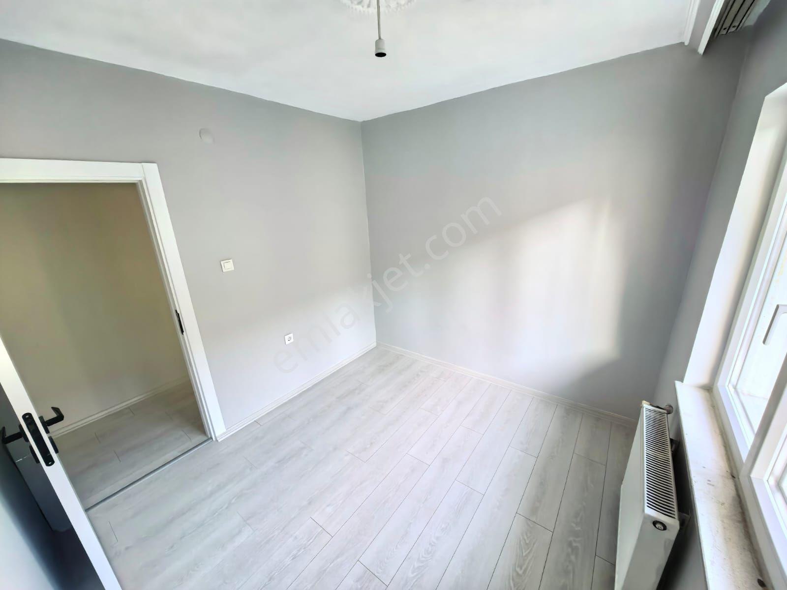 Toprak Emlaktan Ank Keçiören Baglarbaşı Mah De 3+1 120 M2 Manzaralı Daire — fotoğraf 16
