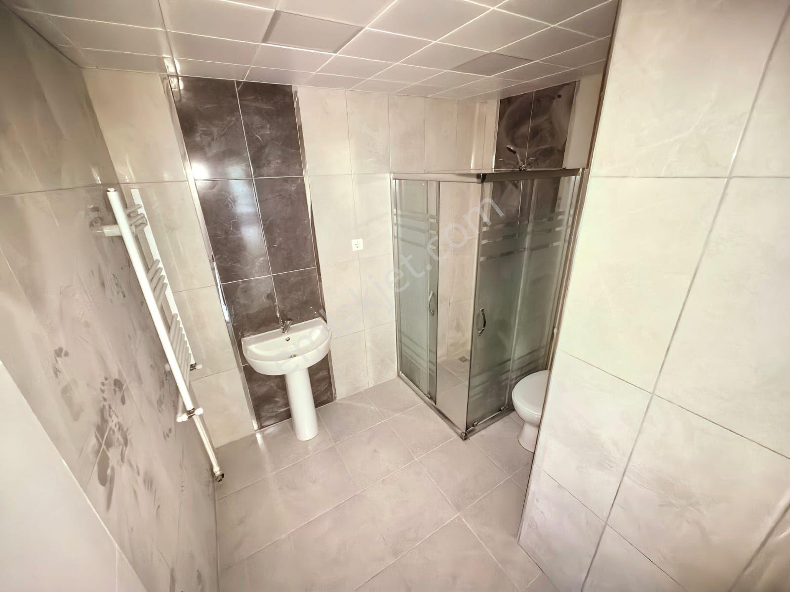 Toprak Emlaktan Ank Keçiören Baglarbaşı Mah De 3+1 120 M2 Manzaralı Daire — fotoğraf 30