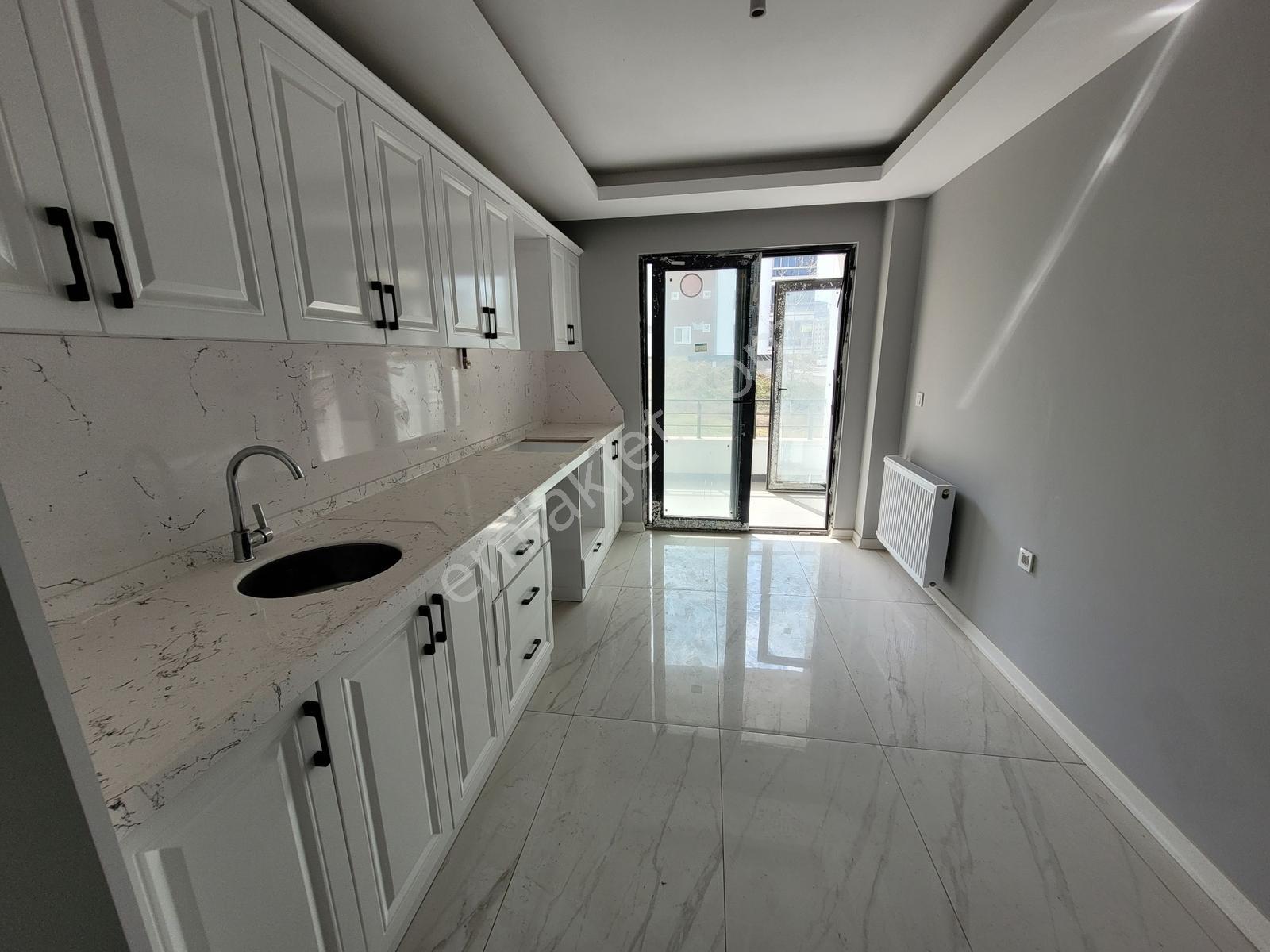 Atakum Mevlanada Caddeye Cephe 132 M2 Satılık Sıfır 3+1 Daire — fotoğraf 12
