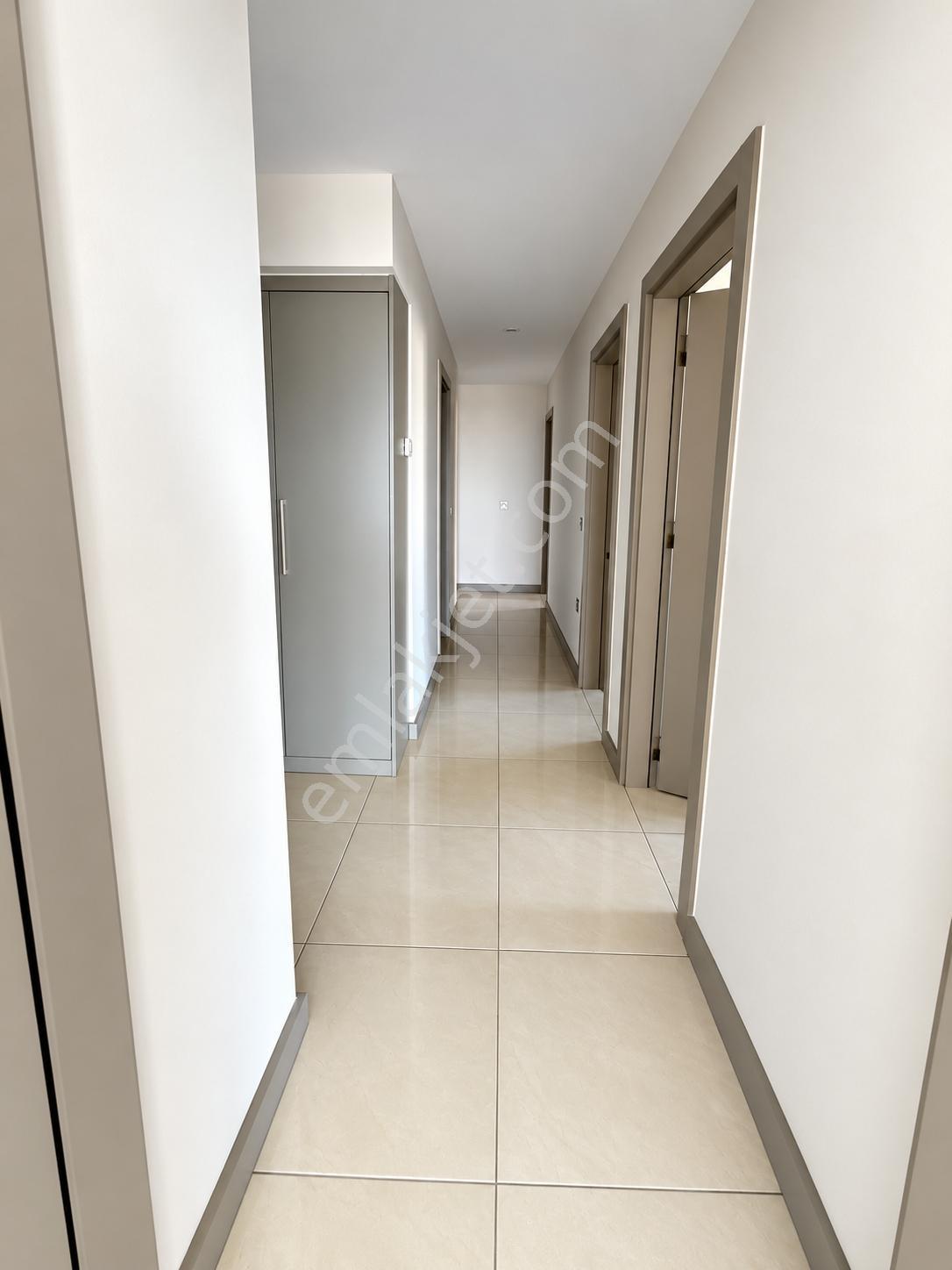 Gölbaşı Konaklarında Panaromik Göl Manzaralı Satılık 4+1 Daire ! — fotoğraf 8