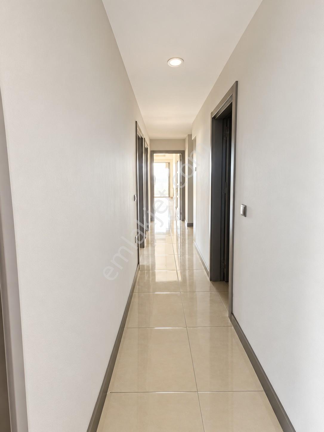 Gölbaşı Konaklarında Panaromik Göl Manzaralı Satılık 4+1 Daire ! — fotoğraf 13