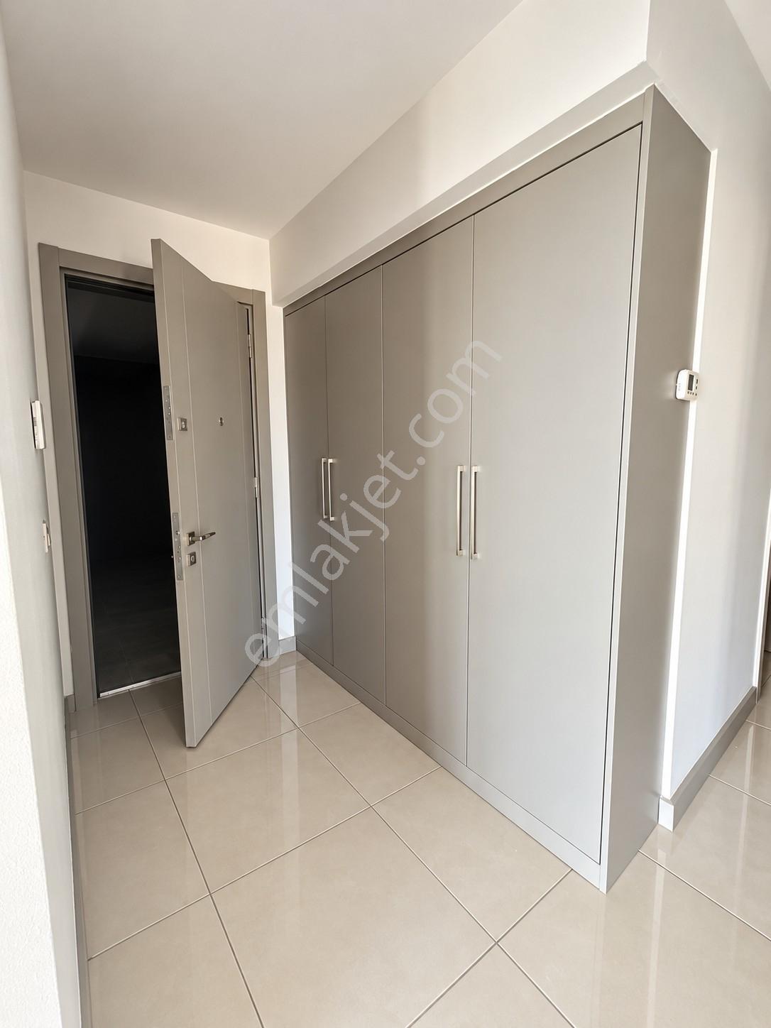 Gölbaşı Konaklarında Panaromik Göl Manzaralı Satılık 4+1 Daire ! — fotoğraf 14
