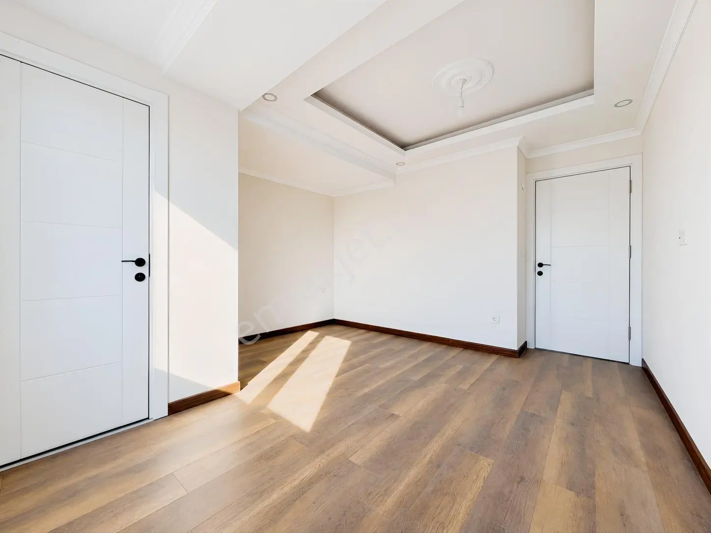 Bahçelievler'de 135m2 Tek Daire Üzeri E.banyolu Güney Cephe — fotoğraf 5