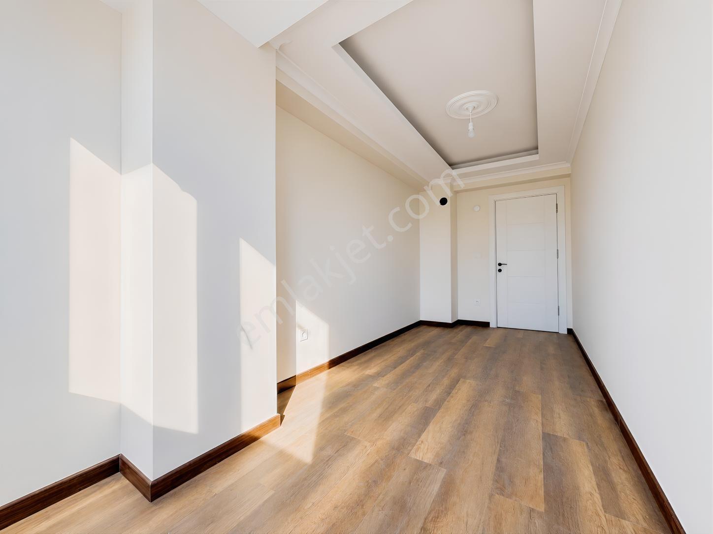 Bahçelievler'de 135m2 Tek Daire Üzeri E.banyolu Güney Cephe — fotoğraf 9