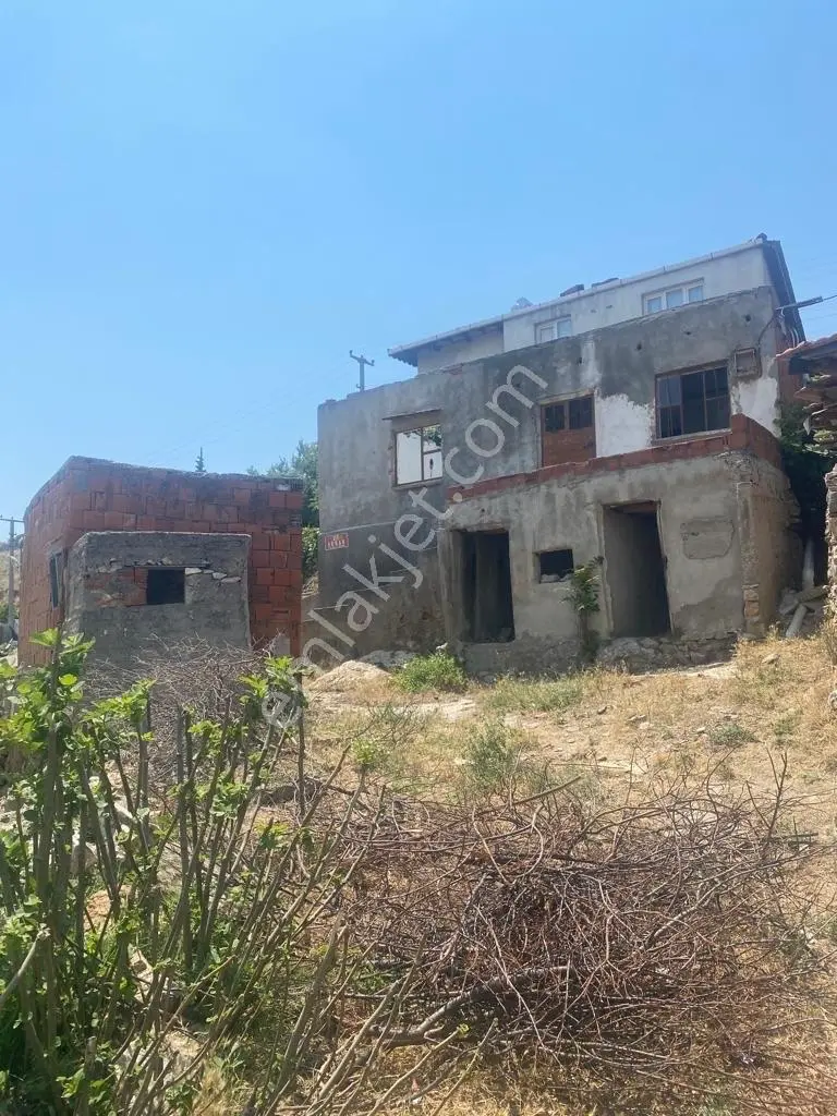 Acil! Gölmarmara Merkezde 230 M² Tek Tapu Manzaralı Arsa — fotoğraf 4