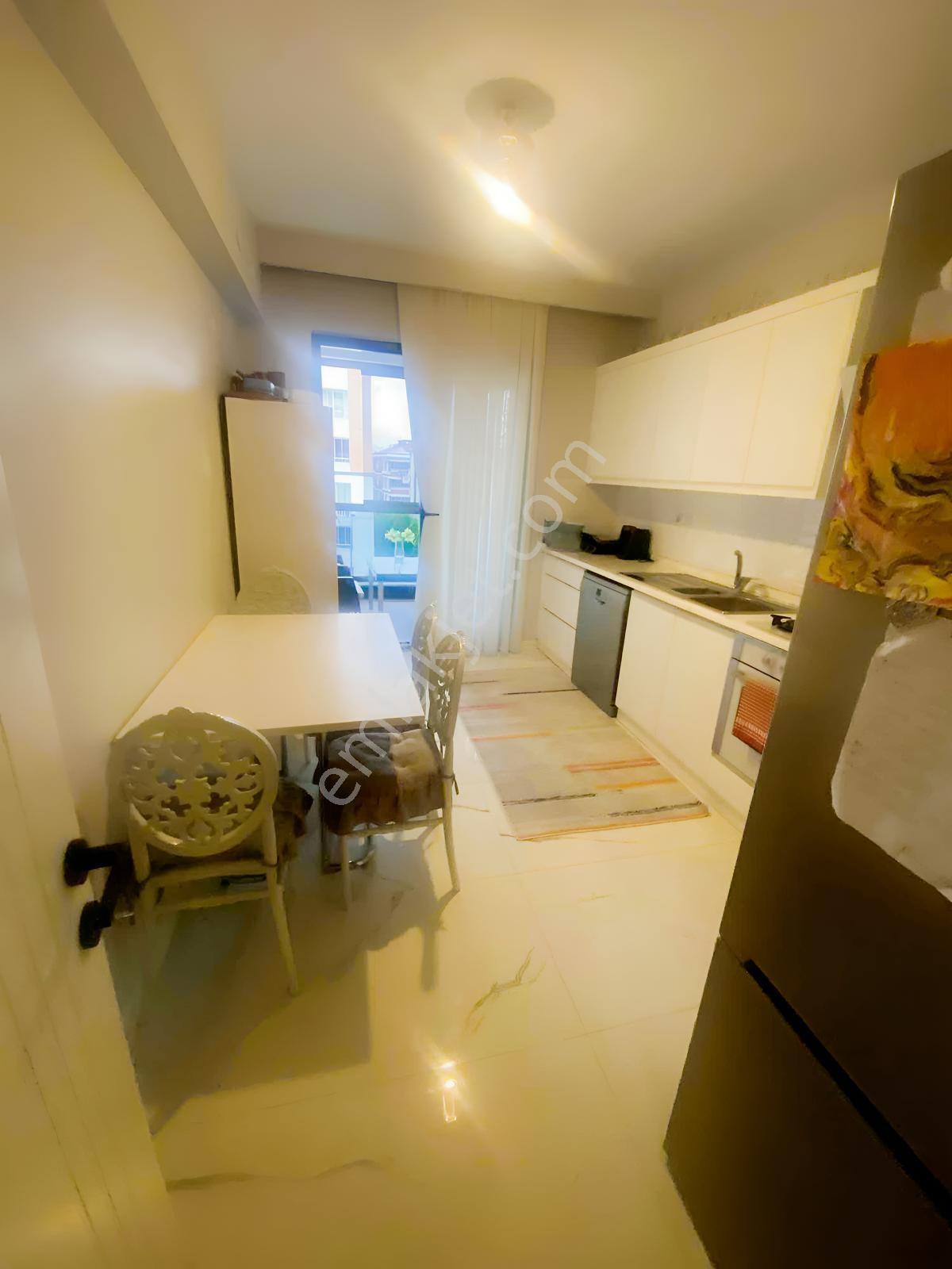 Tepe Gayrimenkulden Cumhuriyet Mah De 3+1 Satilik Daire — fotoğraf 11