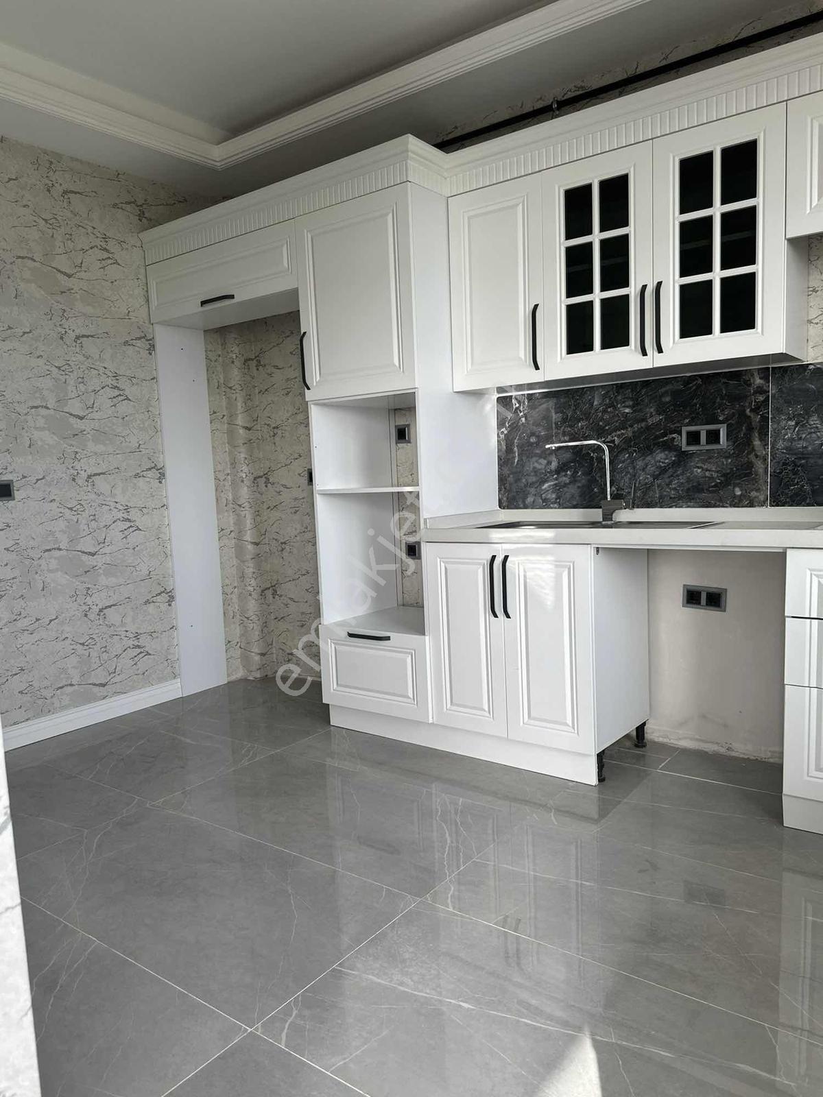 Stad Yanı Satılık 2+1 Lüx Daire — fotoğraf 6