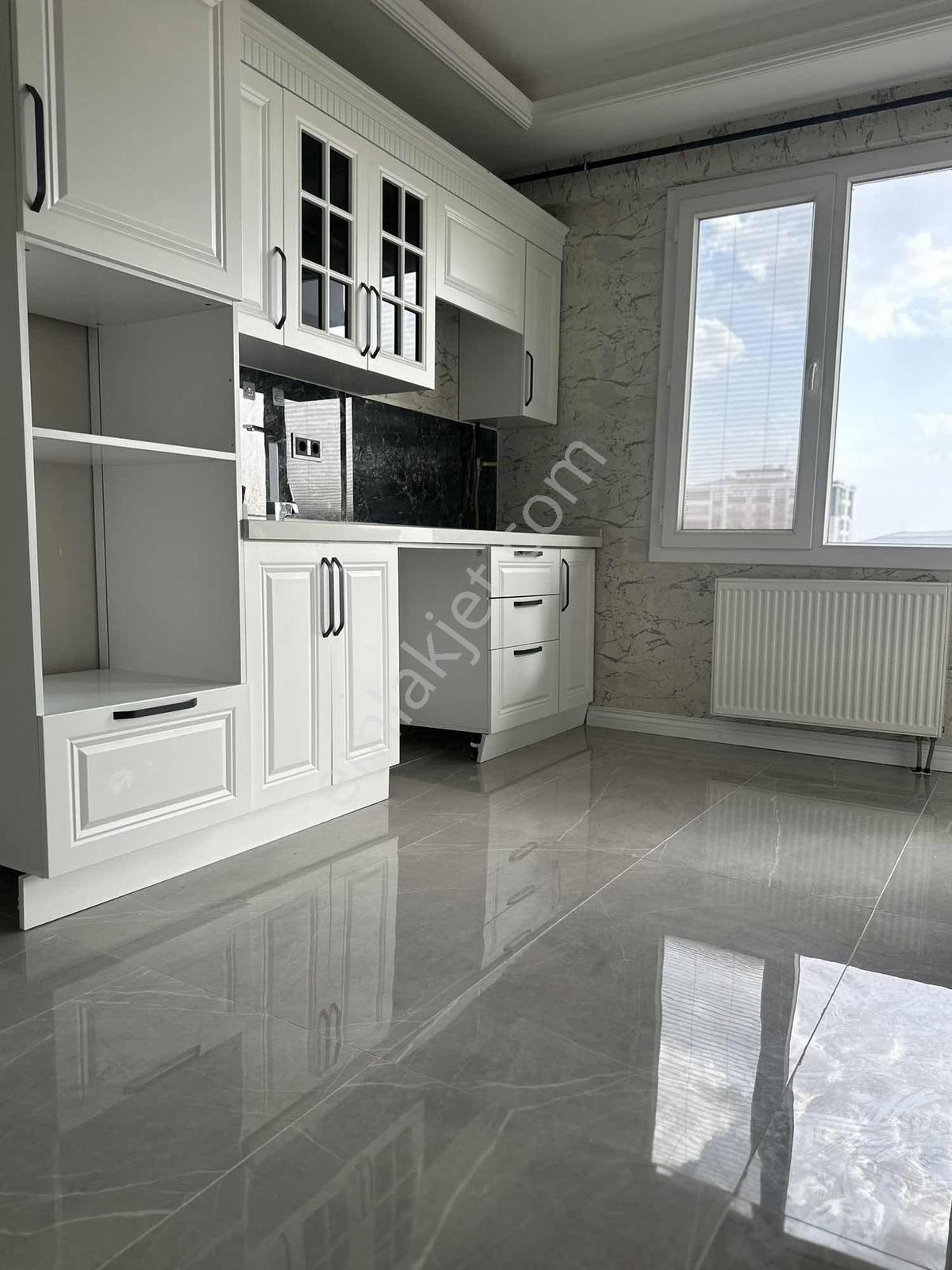 Stad Yanı Satılık 2+1 Lüx Daire — fotoğraf 7