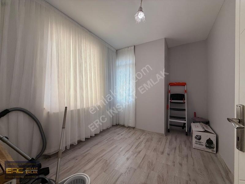 Çarşı Şelale Park Civarında Eşyalı Satılık 2+0 Satılık Daire — fotoğraf 14