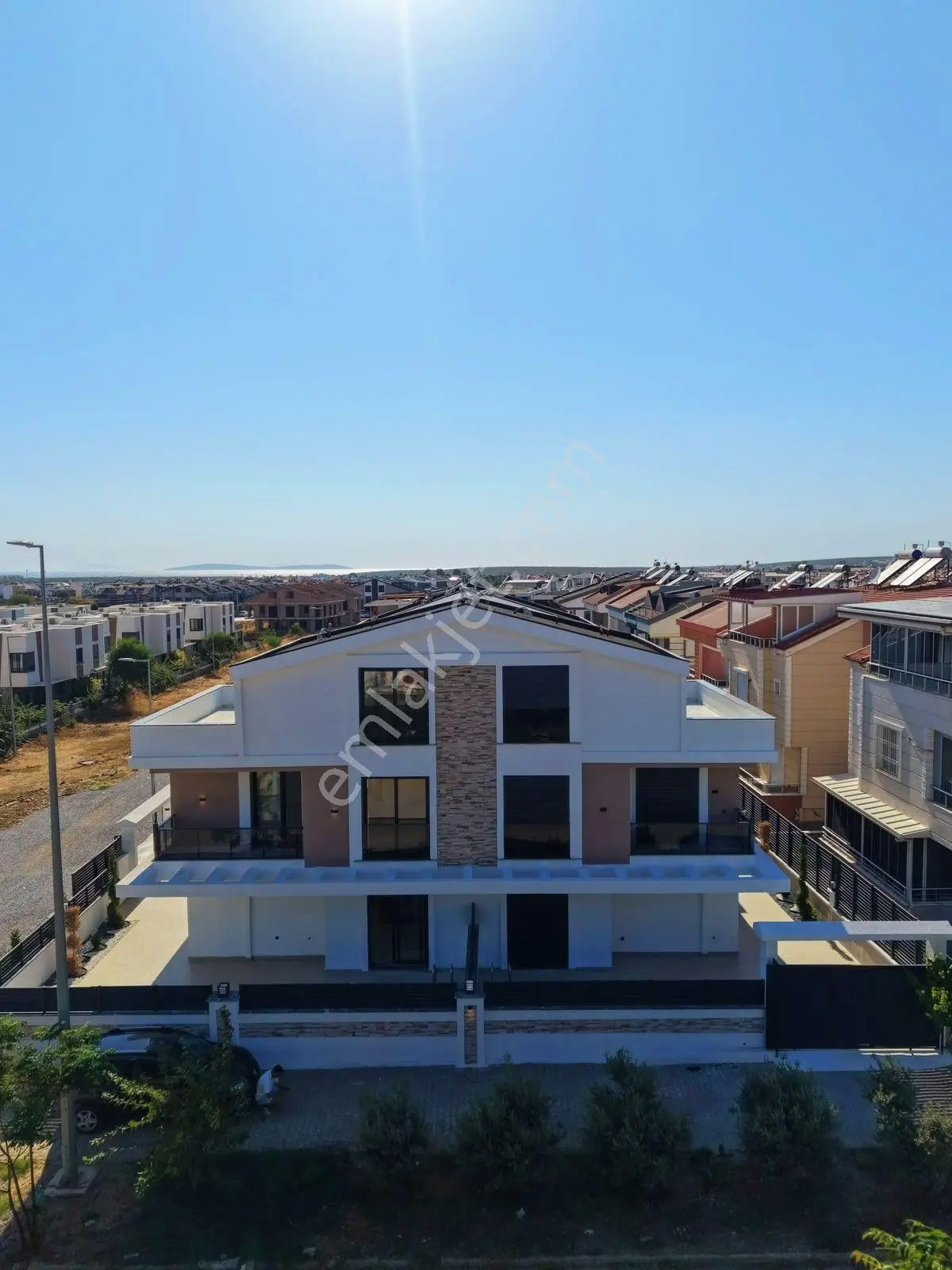Didim’in Merkezinde Heryere Çok Yakın 4+1 Havuzlu Otoparklı Villa — fotoğraf 3