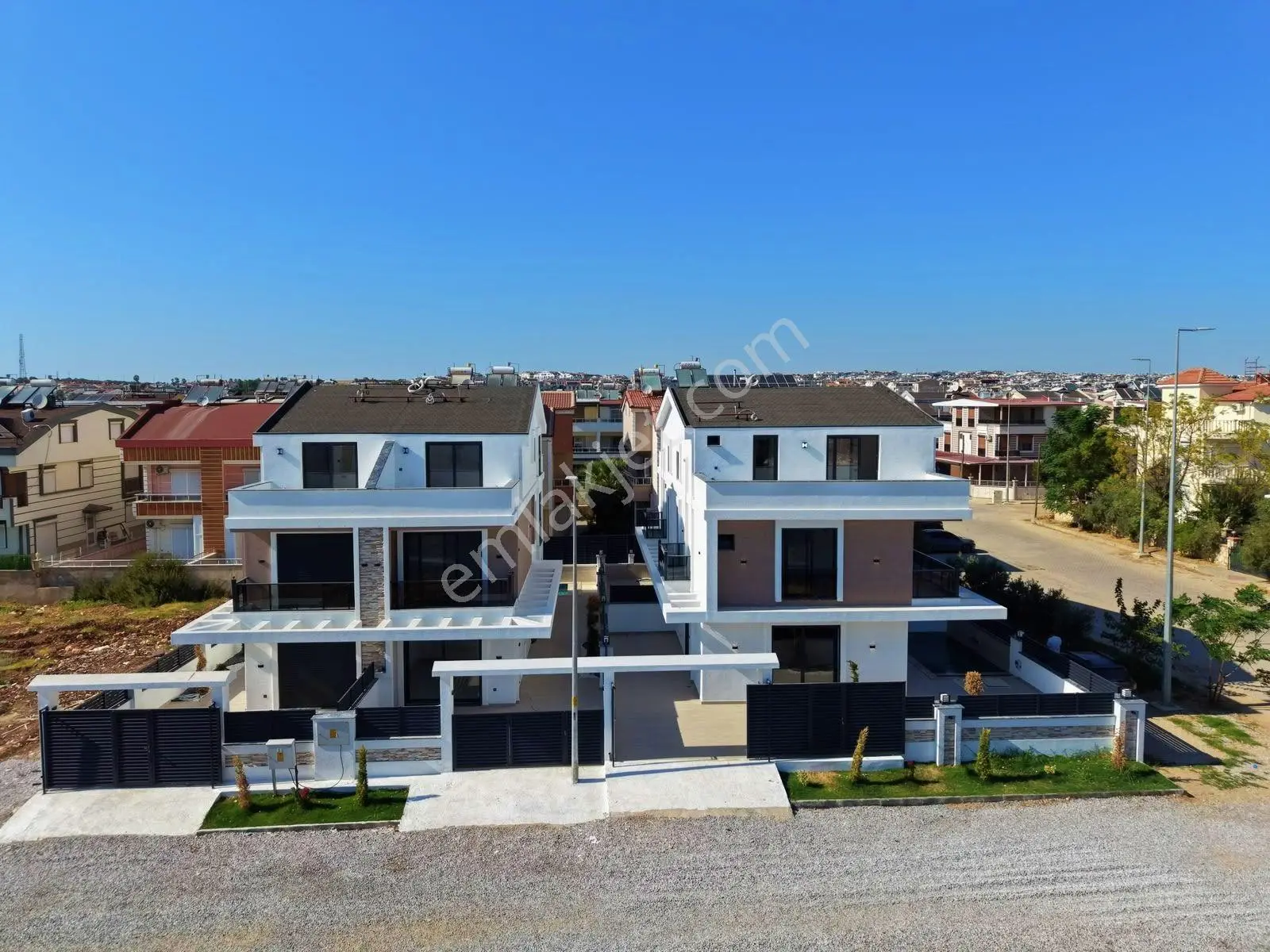 Didim’in Merkezinde Heryere Çok Yakın 4+1 Havuzlu Otoparklı Villa — fotoğraf 4