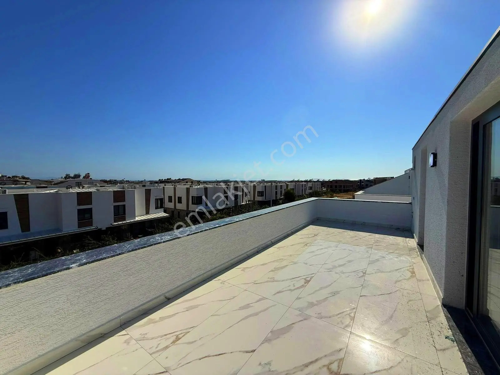 Didim’in Merkezinde Heryere Çok Yakın 4+1 Havuzlu Otoparklı Villa — fotoğraf 25