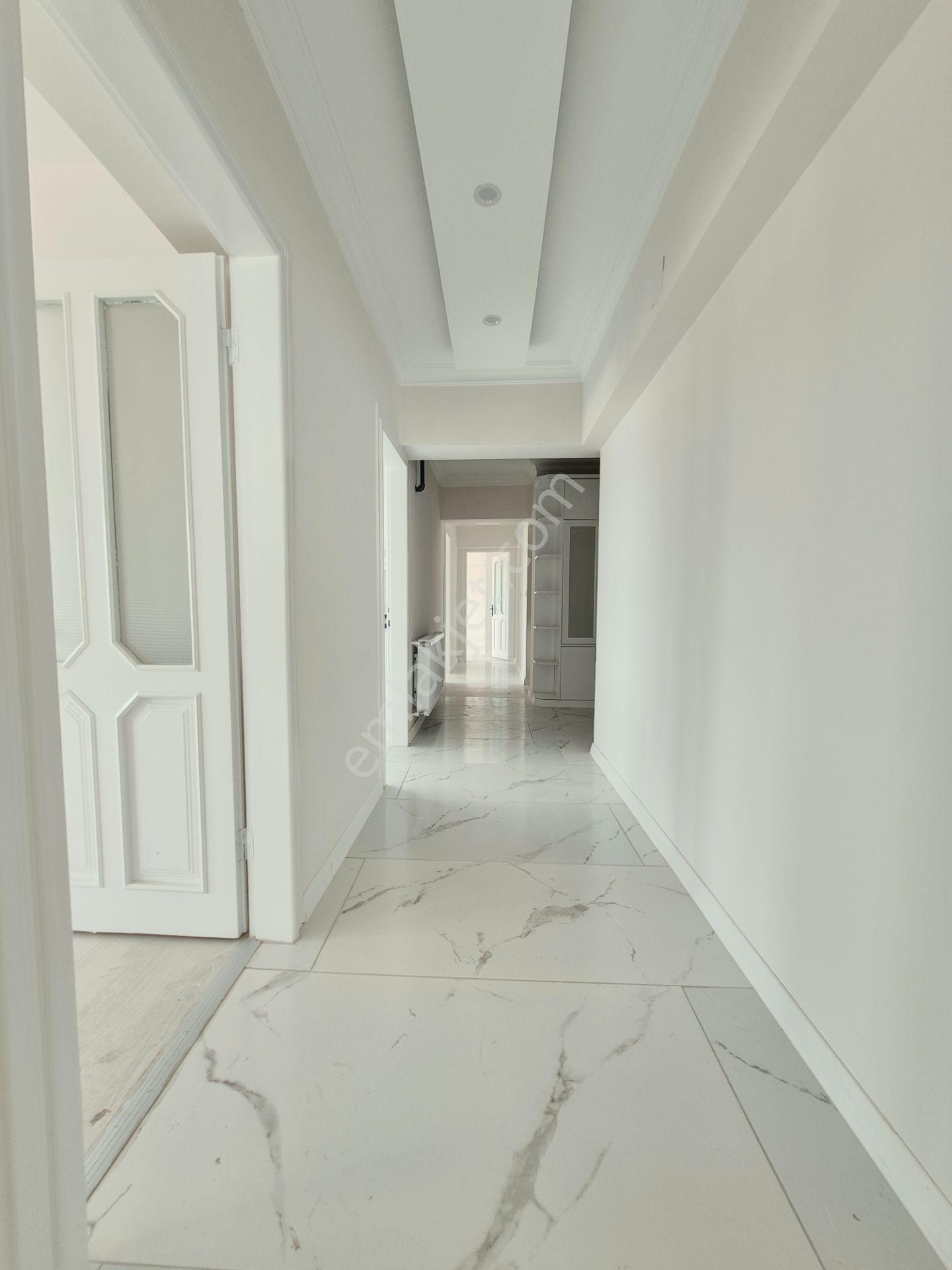 Aydoğdu Mahallesi'nde Ana Cadde Üstü 3+1 Satılık Daire — fotoğraf 9