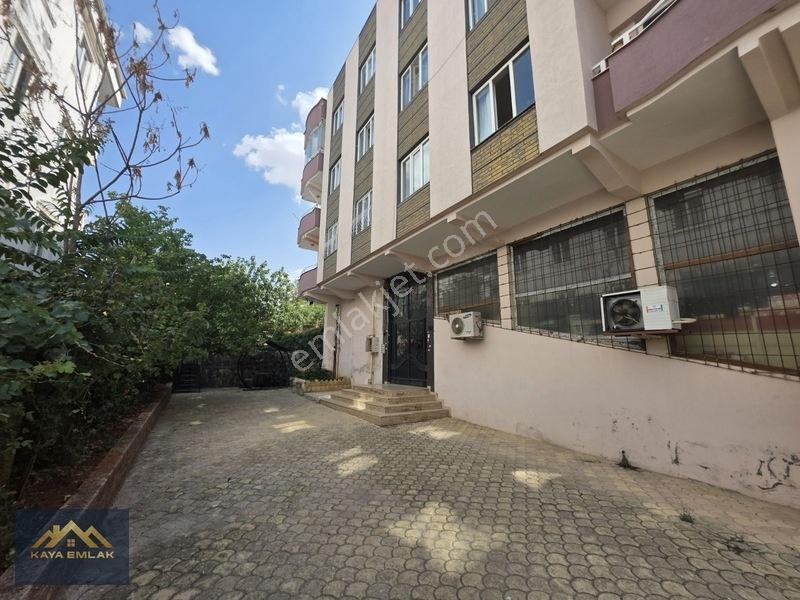 Yeditepede Merkezi Konumda Önü Açık Ferah 3+1 Daire