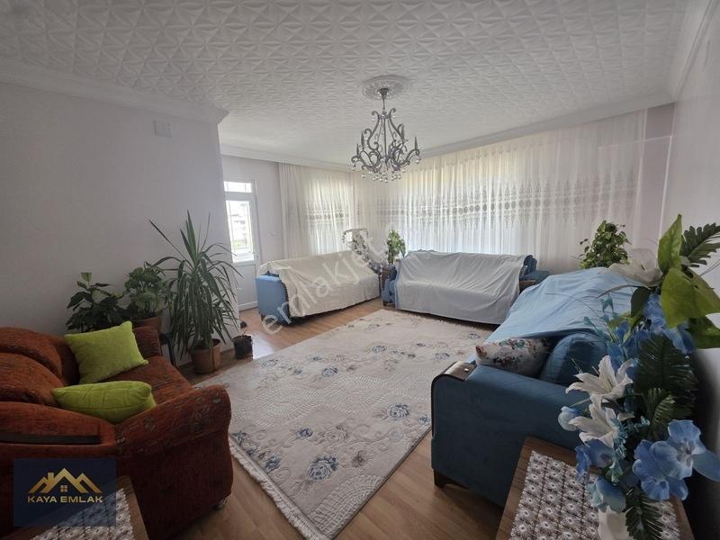 Yeditepede Merkezi Konumda Önü Açık Ferah 3+1 Daire — fotoğraf 21