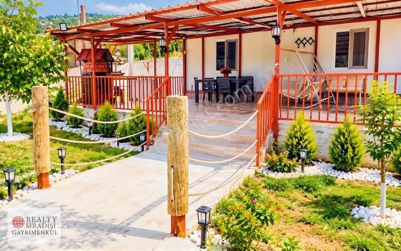 Kaş Kızılağaç Da Ceviz Bahçesi