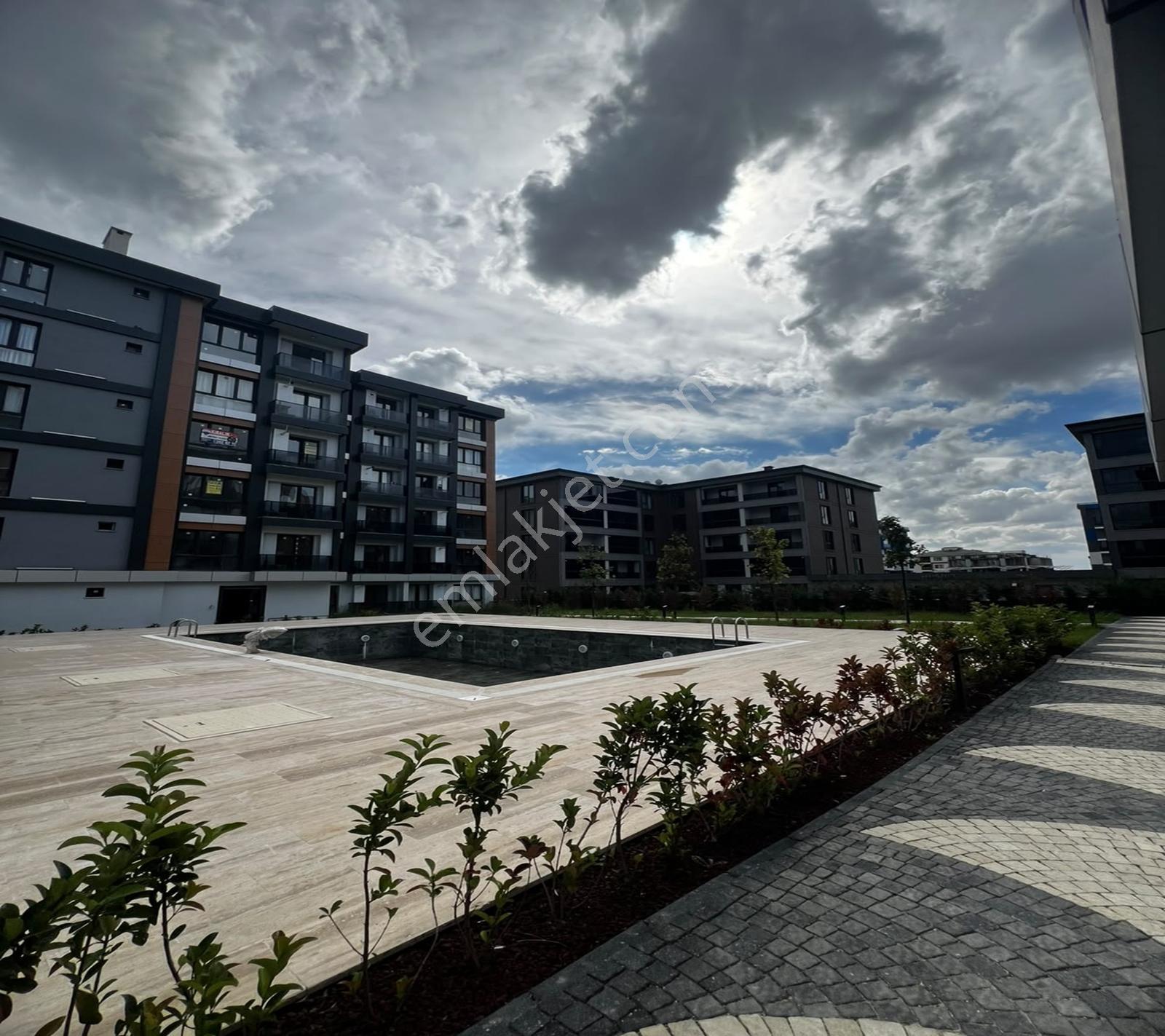 Çerkezköy Tepe Bölgesinde Ful Eşyalı 1+1 Sıfır Daire — fotoğraf 35