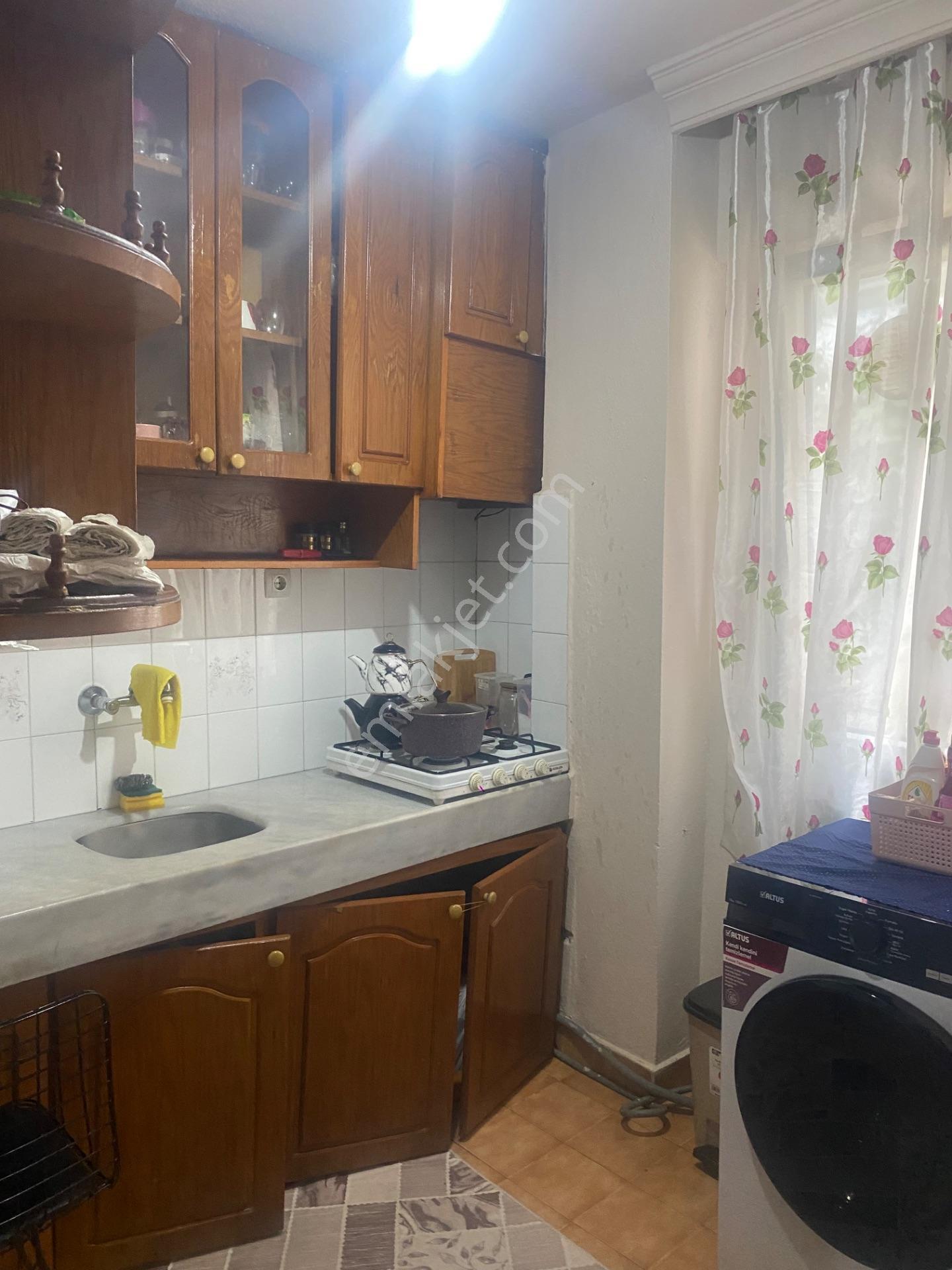 Yeşılyayla Da Üç Katlı Bına Ve Bahçesı — fotoğraf 3
