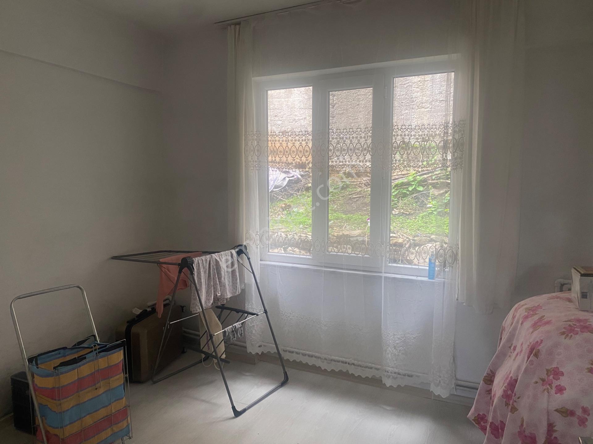 Yeşılyayla Da Üç Katlı Bına Ve Bahçesı — fotoğraf 19
