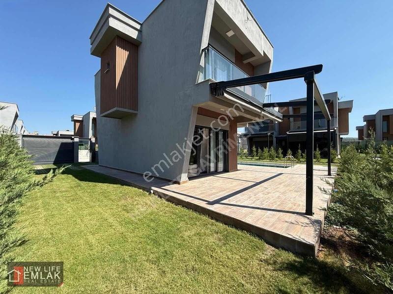 Kuşadası Davutlarda Denize 500 M Özel Havuzlu Satılık Villa — fotoğraf 4