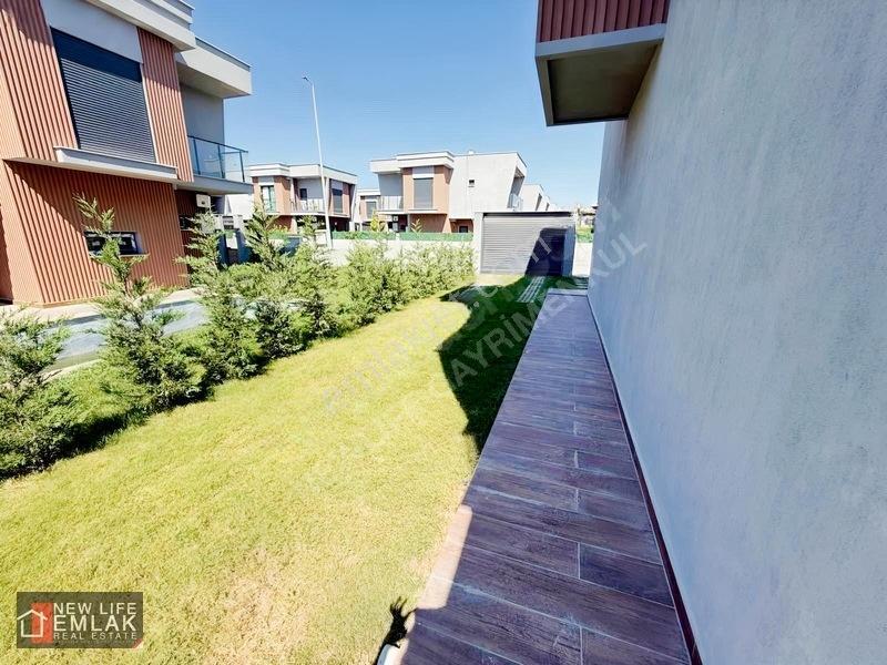 Kuşadası Davutlarda Denize 500 M Özel Havuzlu Satılık Villa — fotoğraf 6